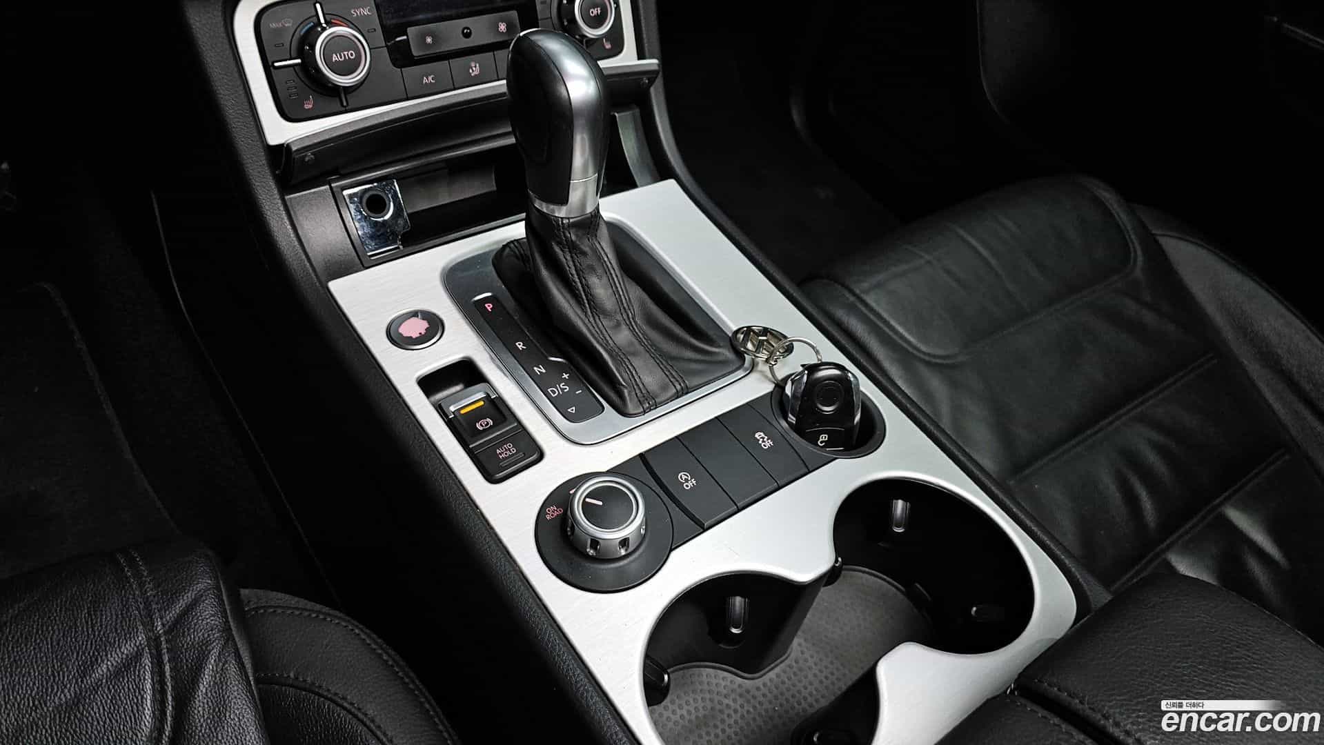 Touareg Volkswagen 2014.7-INNER-009