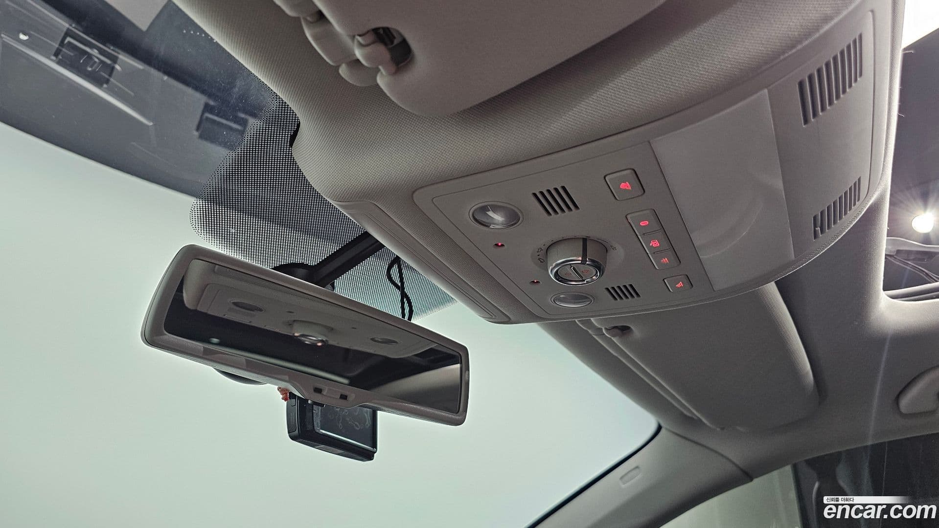 Main__Slider__Photo:Touareg Volkswagen 2014.7-14