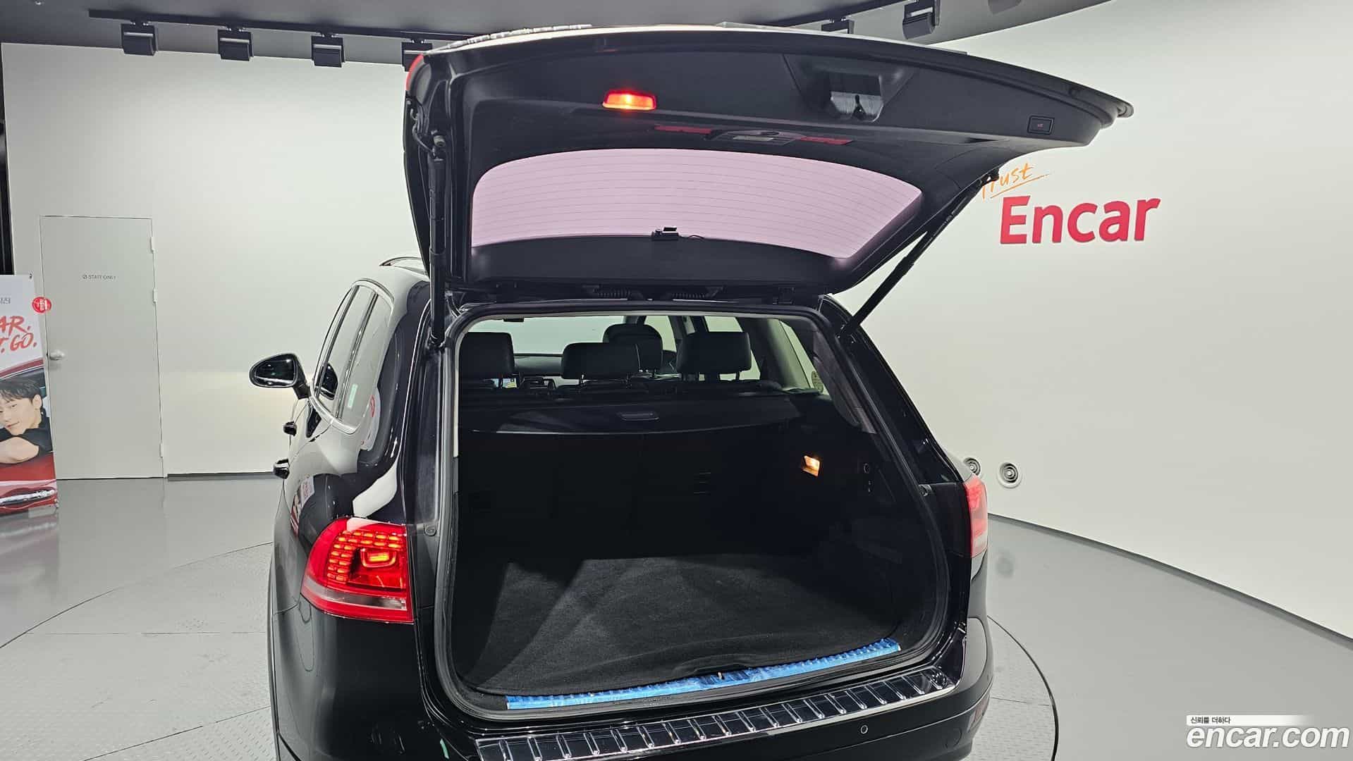 Touareg Volkswagen 2014.7-OPTION-023