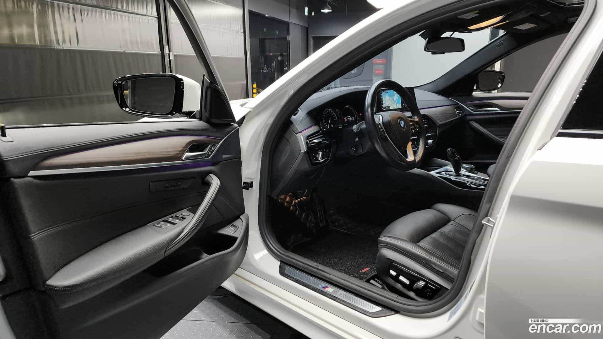 5-Series BMW 2017.8-INNER-010