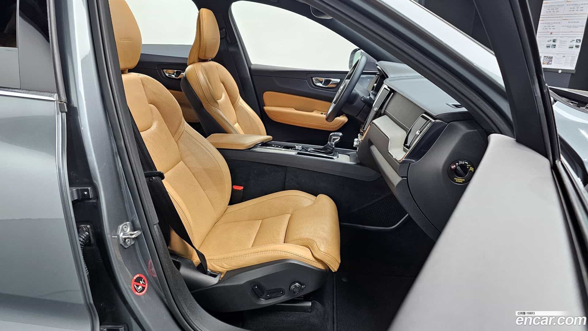 XC60 Volvo 2018.9-INNER-010
