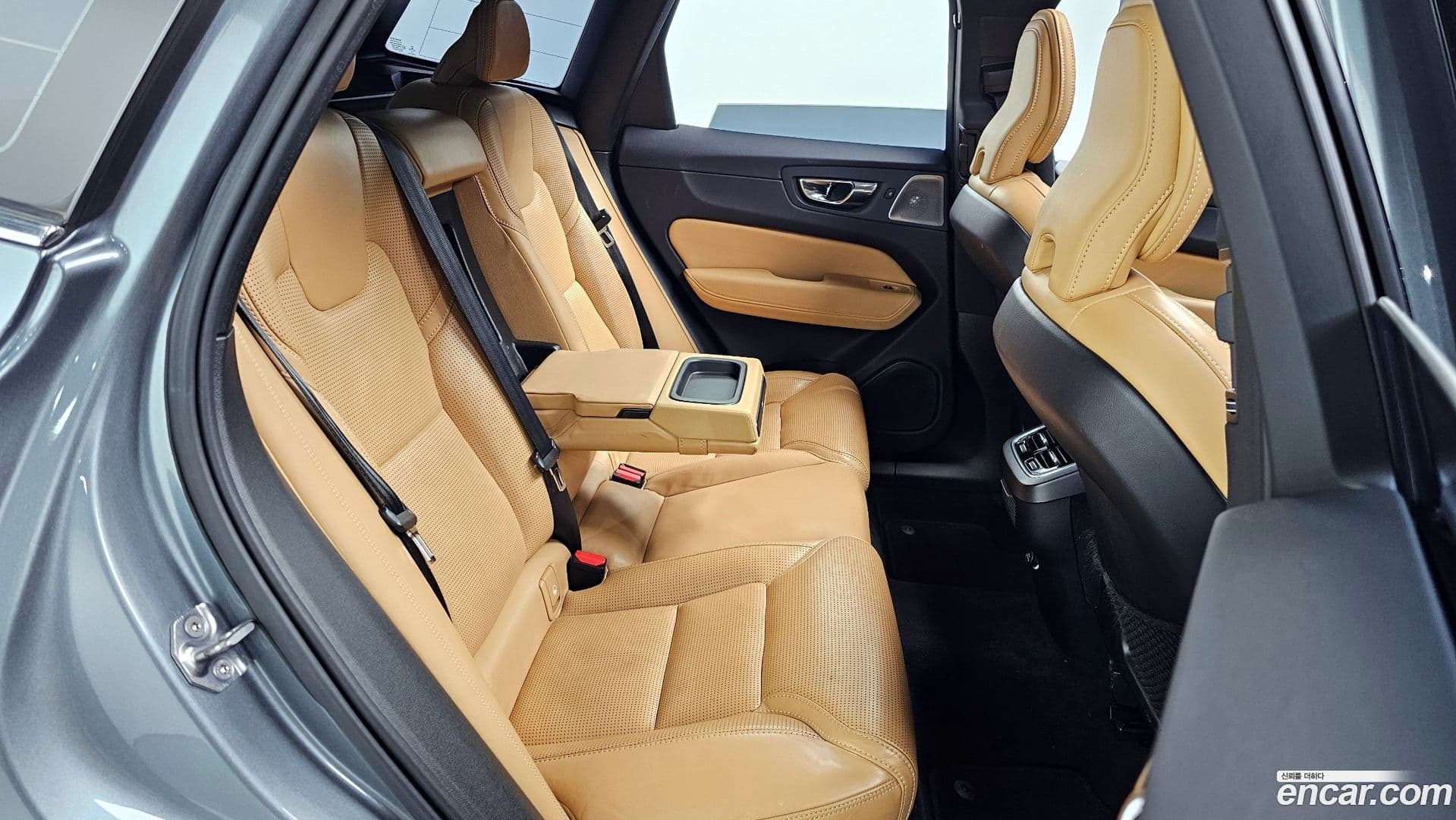 Main__Slider__Photo:XC60 Volvo 2018.9-11