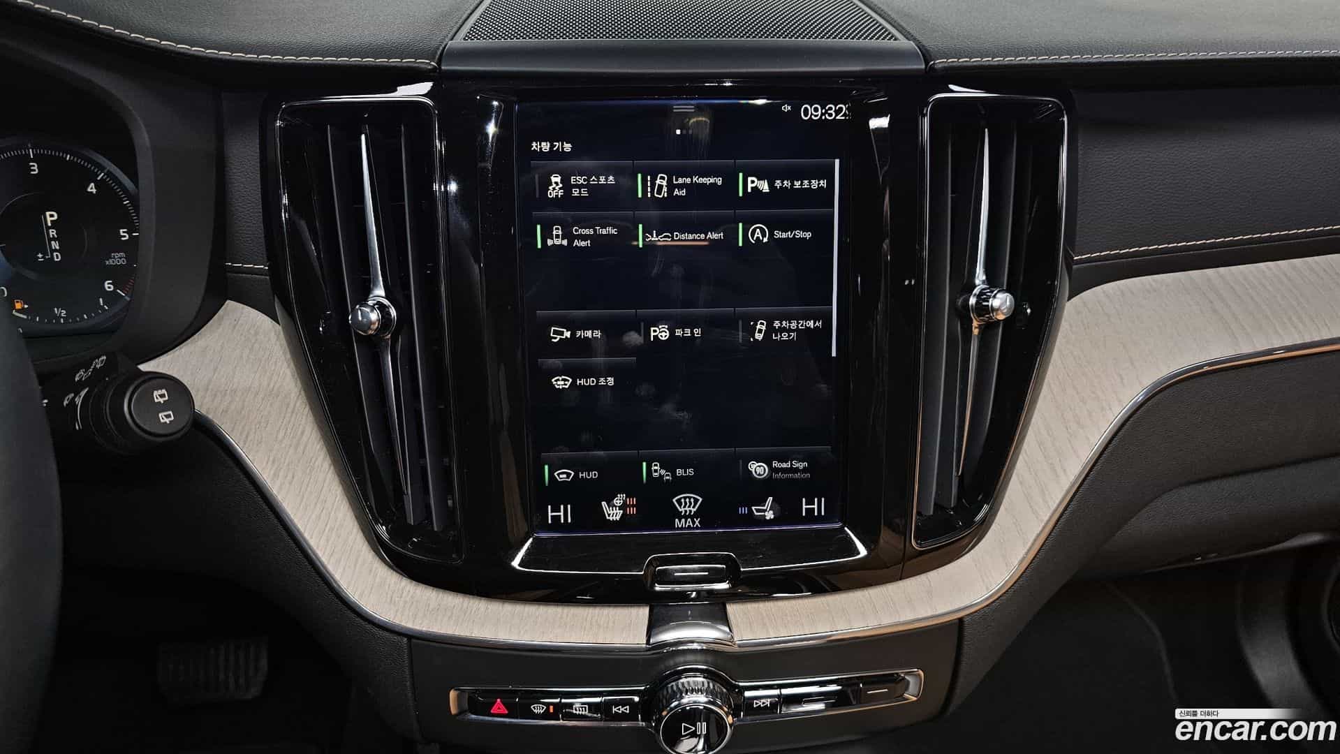 XC60 Volvo 2018.9-OPTION-018