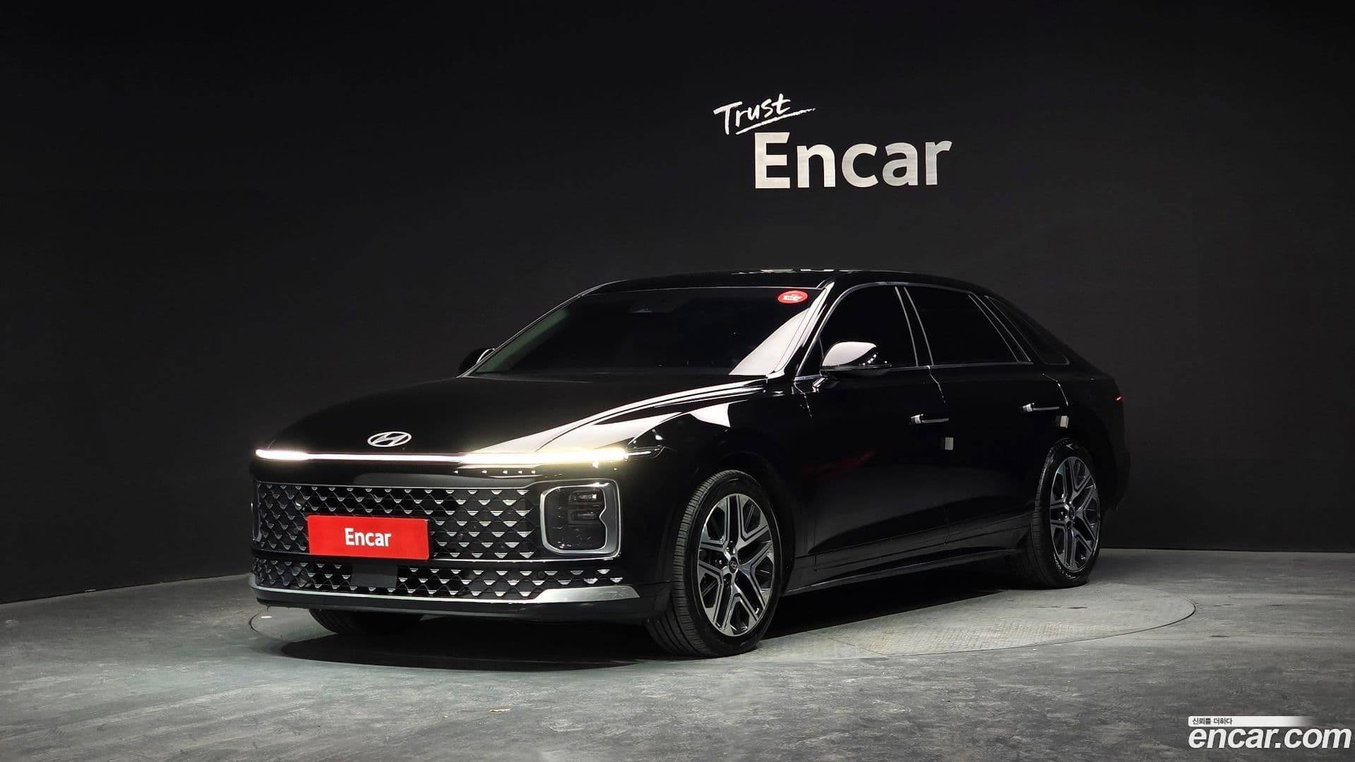 Main__Slider__Photo:Grandeur Hyundai 2023.5-0