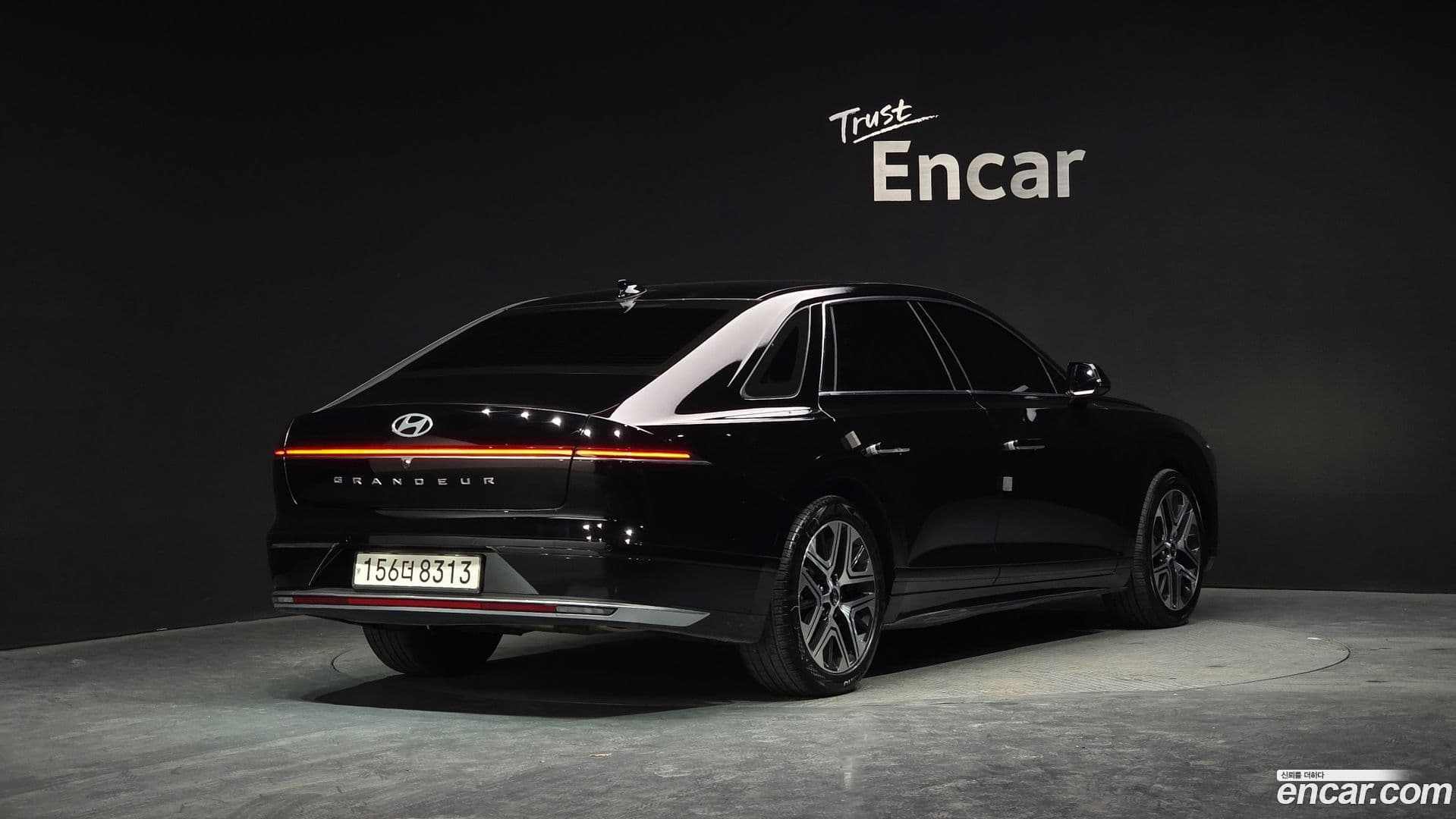 Main__Slider__Photo:Grandeur Hyundai 2023.5-1