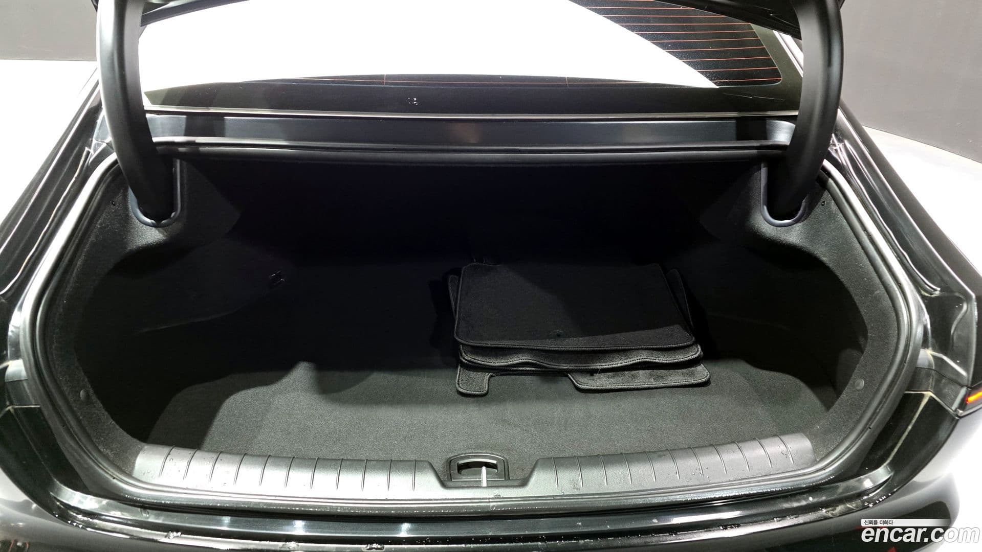 Main__Slider__Photo:Grandeur Hyundai 2023.5-19