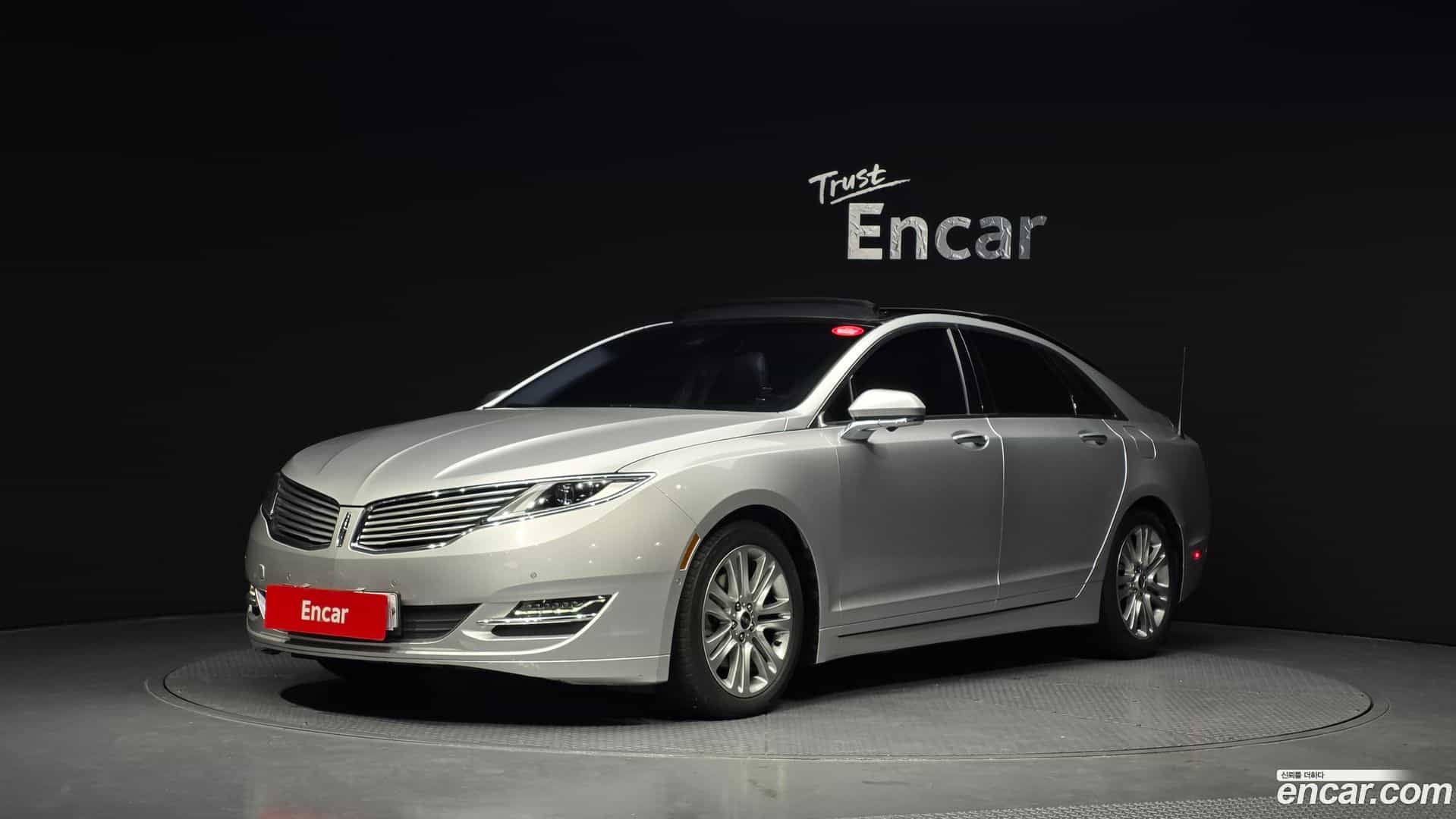MKZ Lincoln 2014.7-OUTER-001