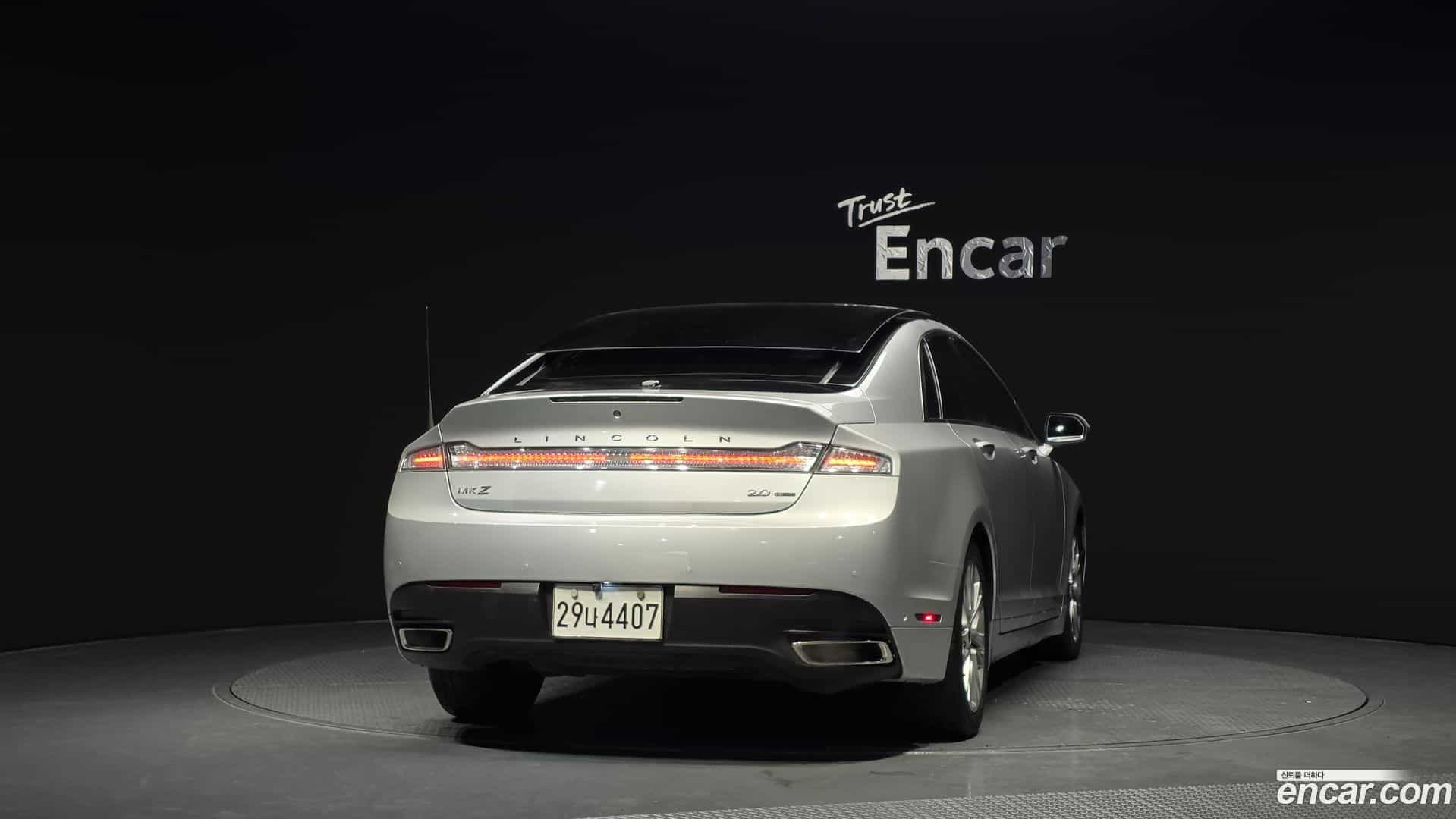 MKZ Lincoln 2014.7-OUTER-004
