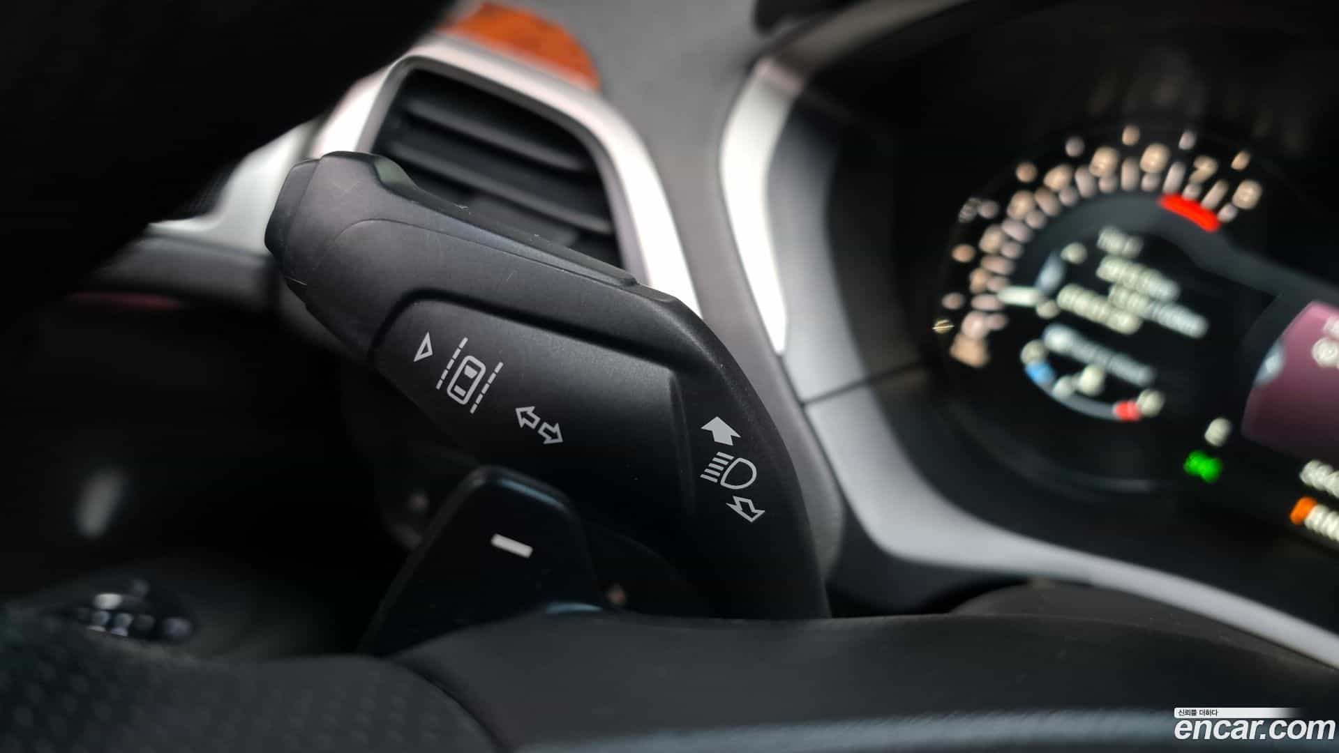 MKZ Lincoln 2014.7-OPTION-020