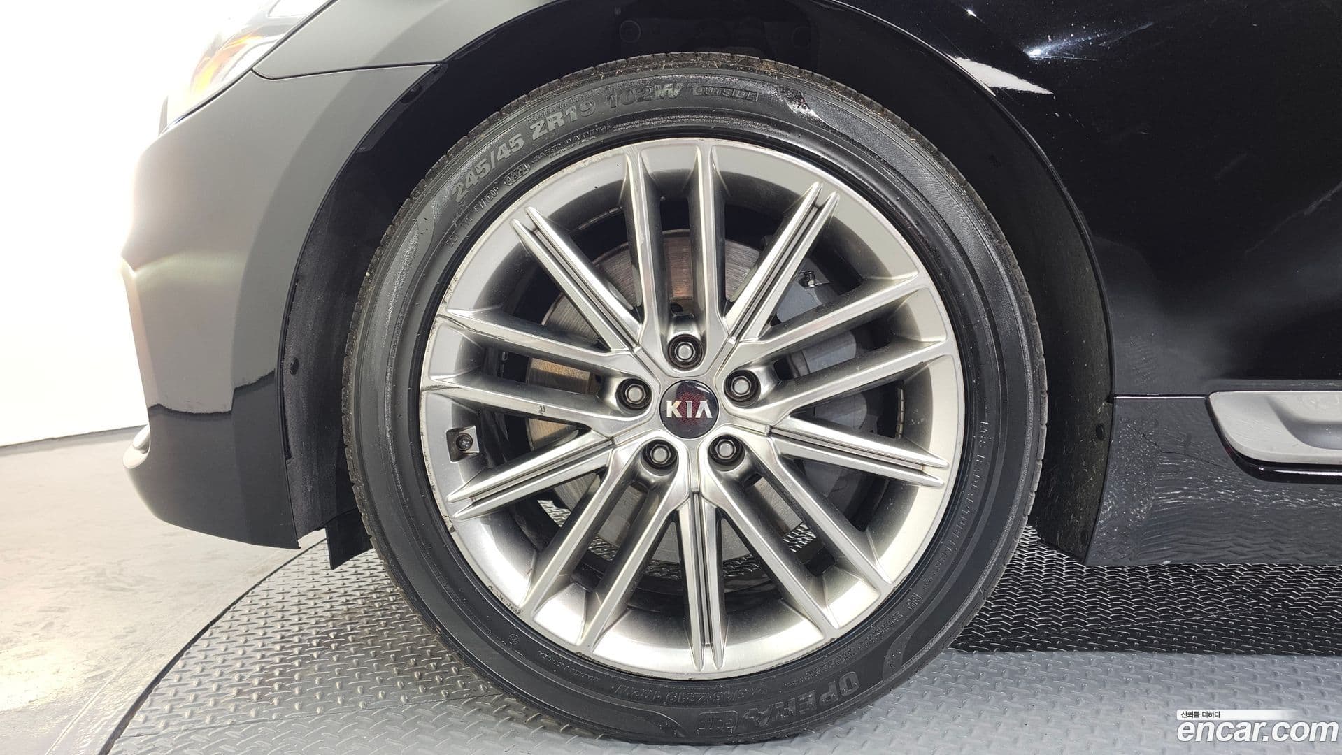 Main__Slider__Photo:K9 Kia 2020.1-4