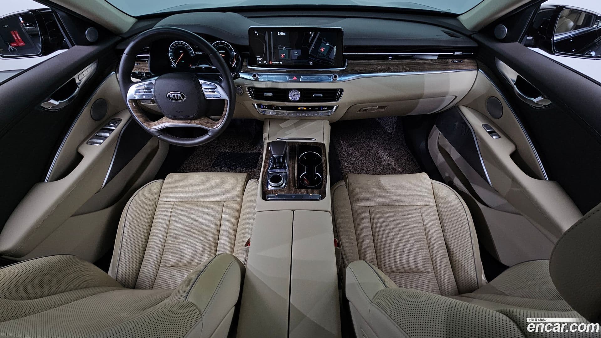 Main__Slider__Photo:K9 Kia 2020.1-6