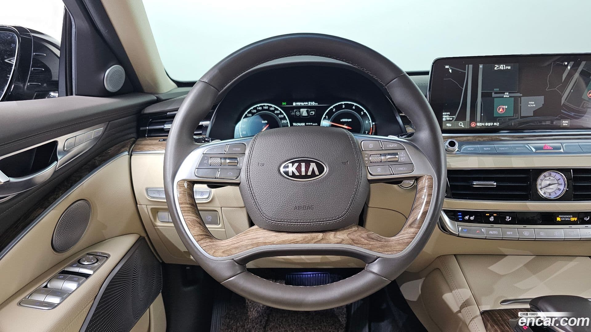 Main__Slider__Photo:K9 Kia 2020.1-13