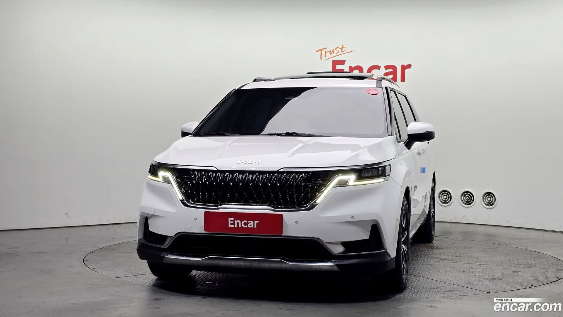 Main__Slider__Photo:Canival Kia 2021.11-2