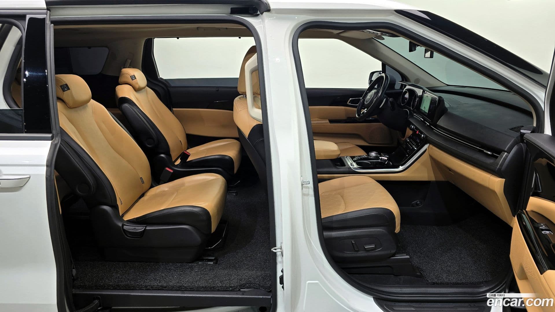 Main__Slider__Photo:Canival Kia 2021.11-11