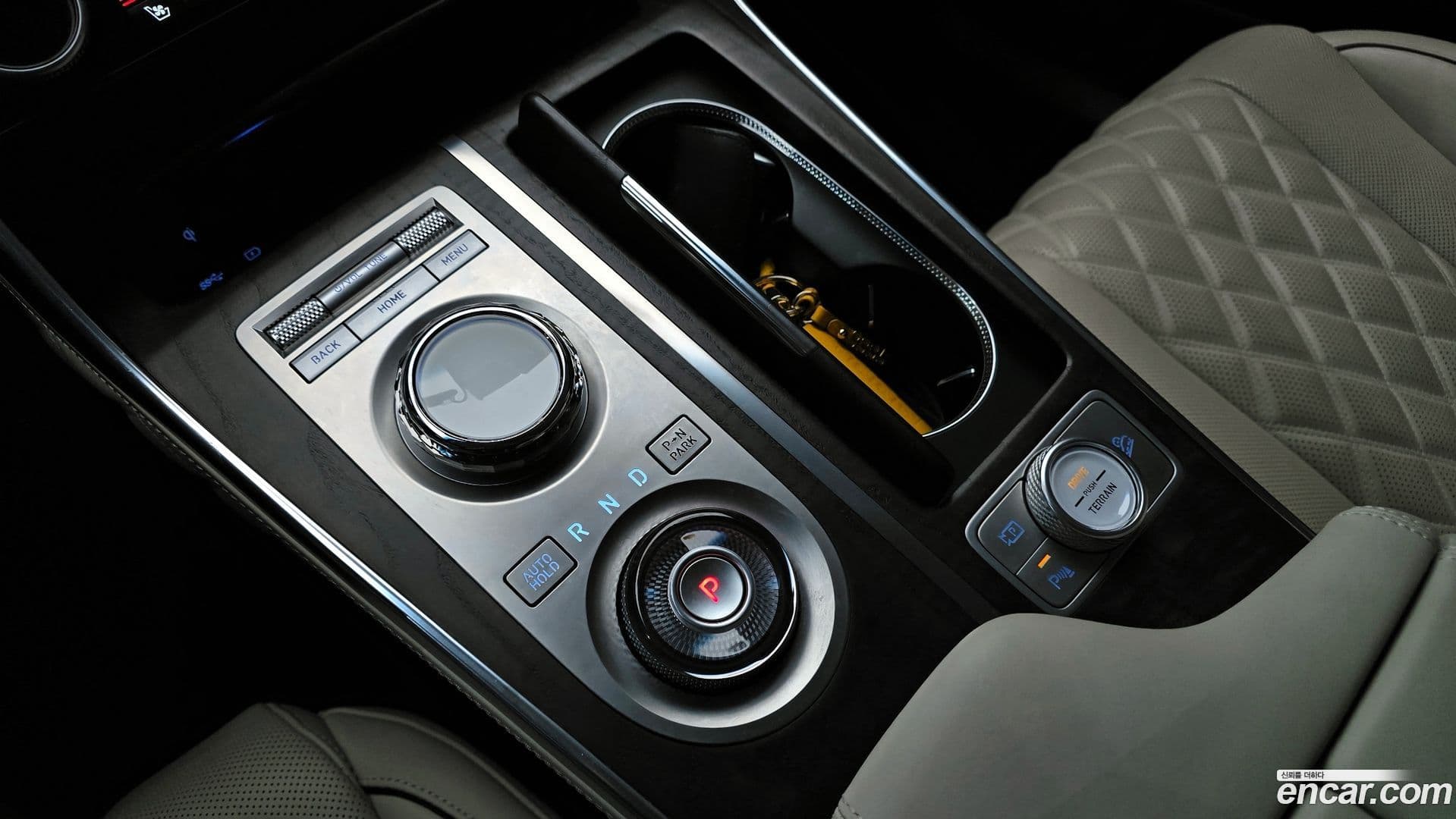 Main__Slider__Photo:GV80 Genesis 2023.3-8