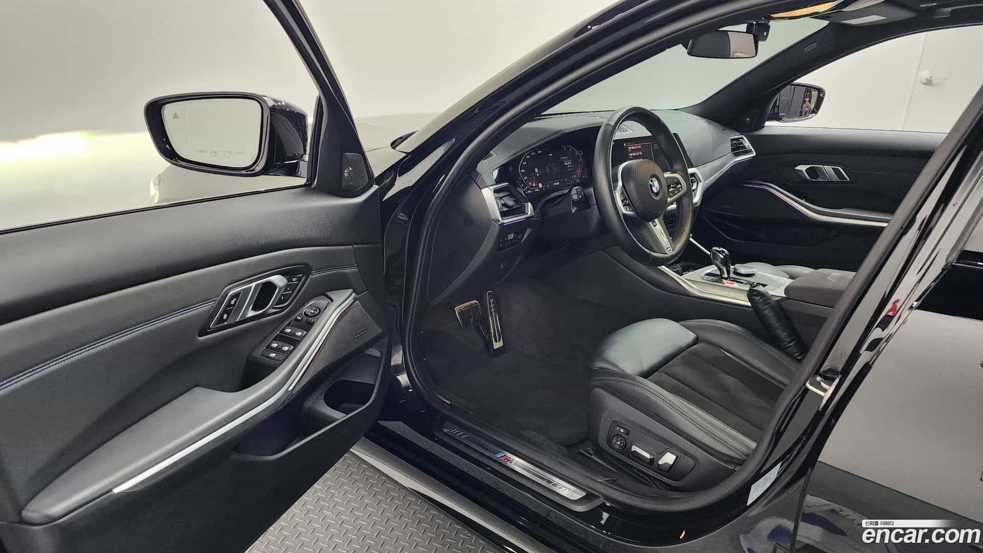 3-Series BMW 2020.8-INNER-010