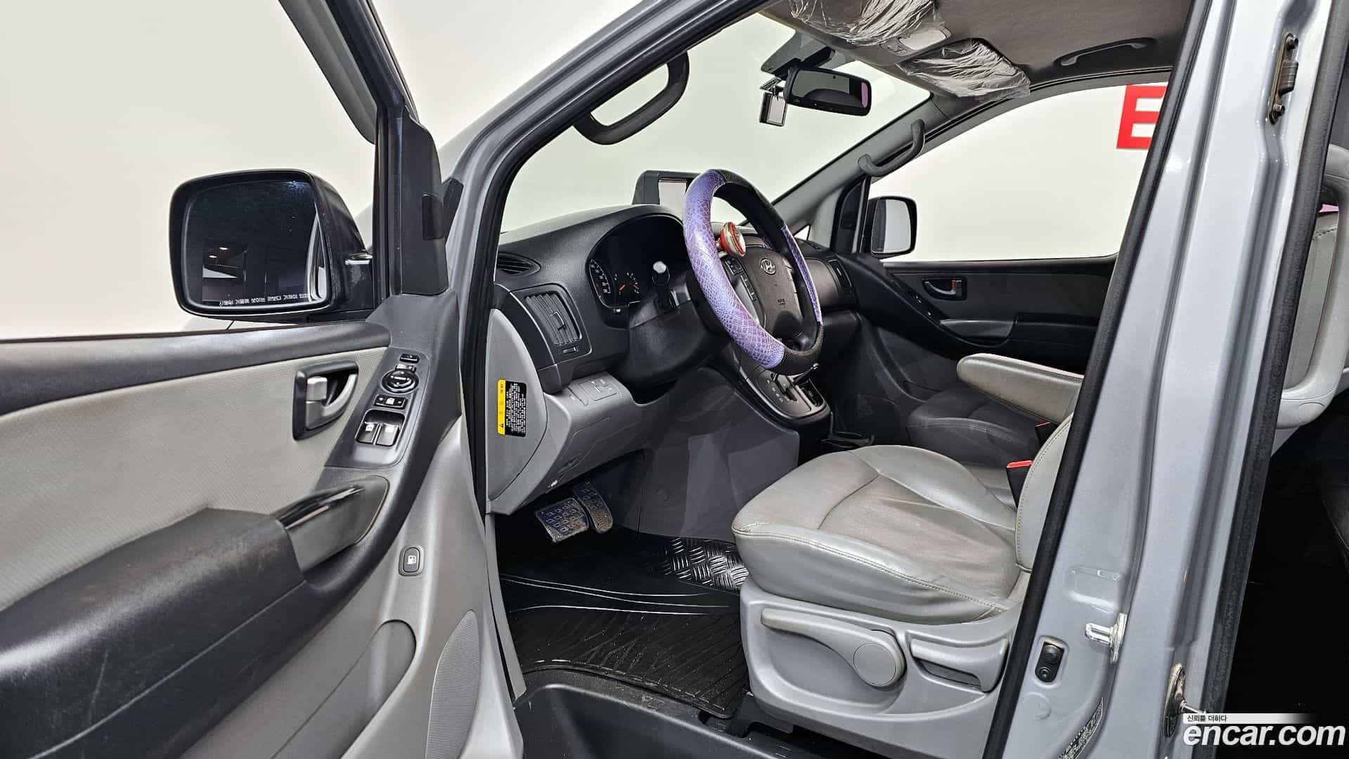 Starex Hyundai 2015.9-OPTION-015