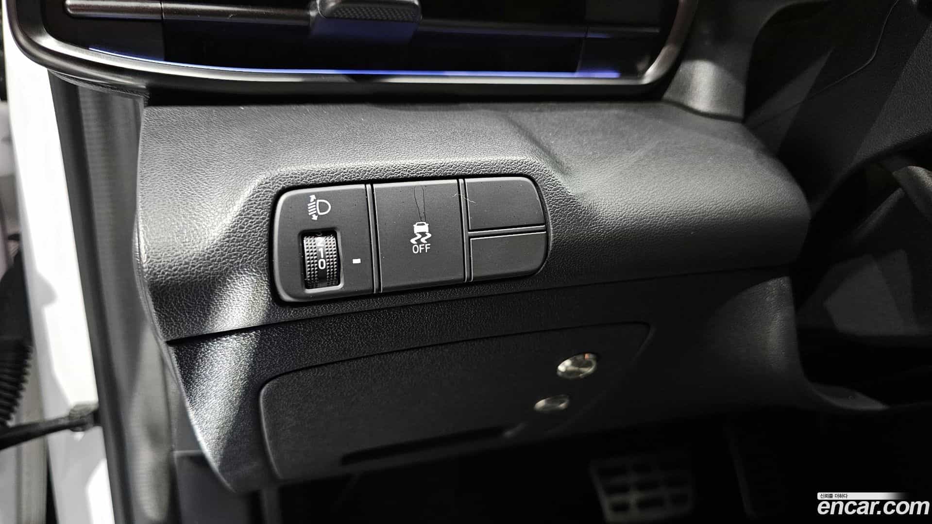 AVANTE Hyundai 2023.9-OPTION-018