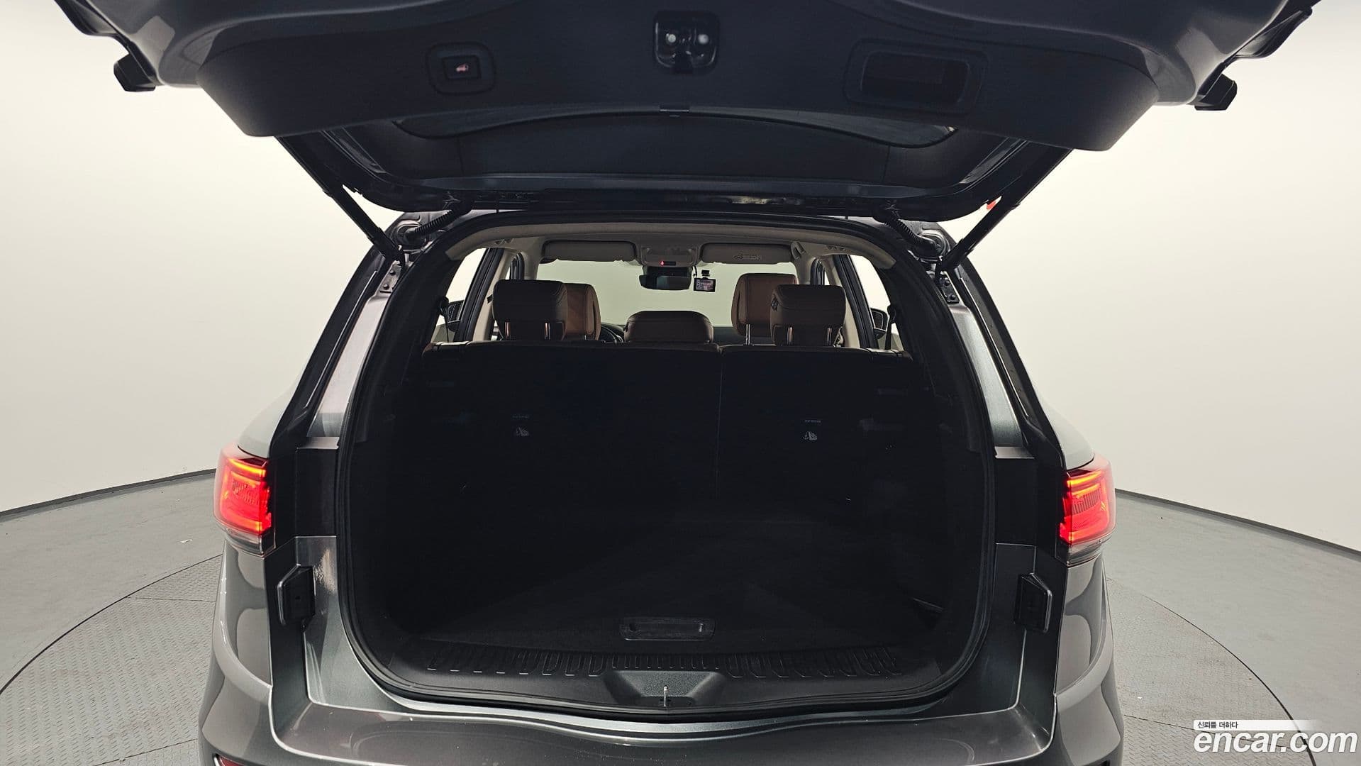 Main__Slider__Photo:QM6 Renault-KoreaSamsung 2022.5-19