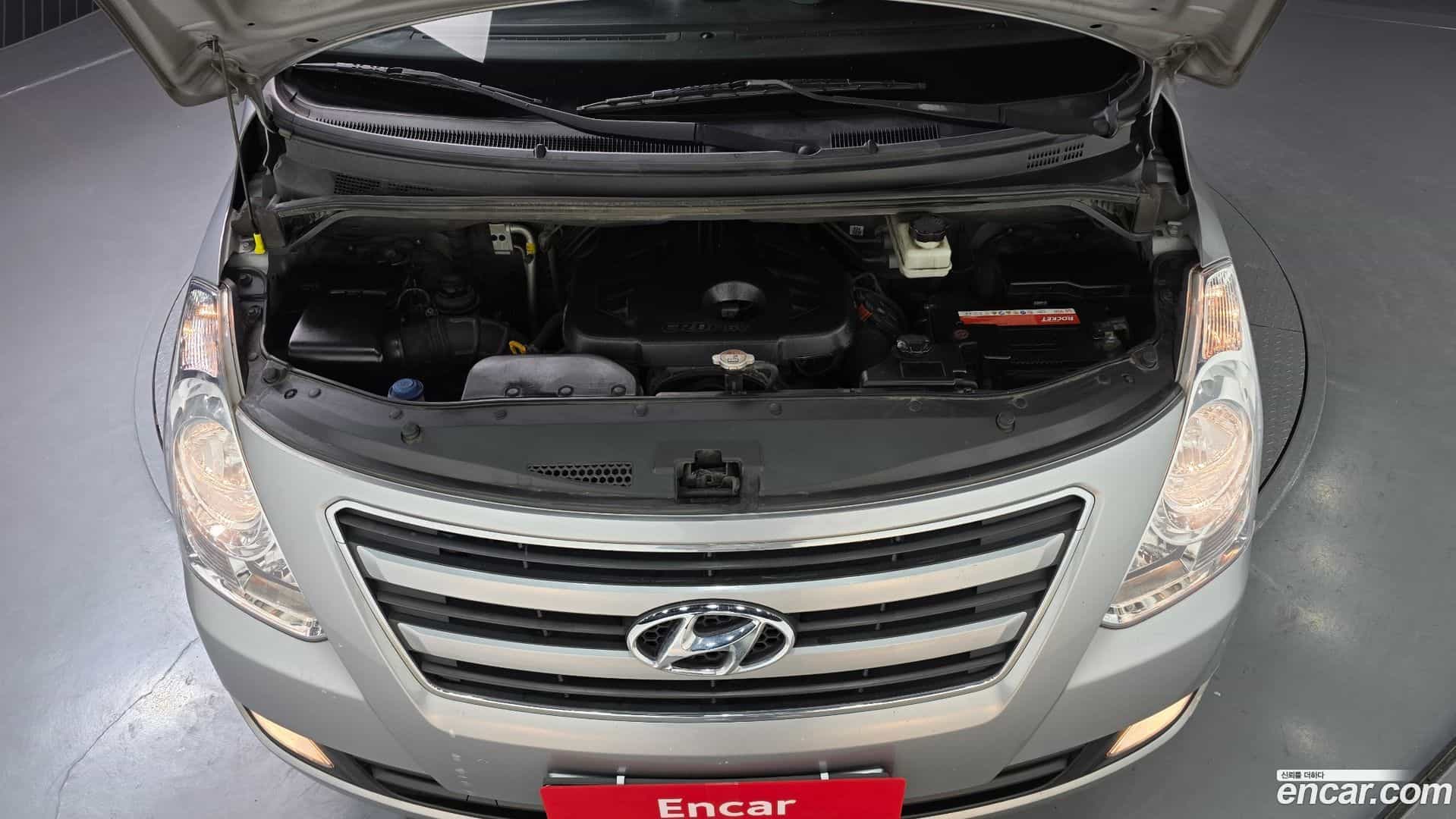 Starex Hyundai 2017.2-INNER-006