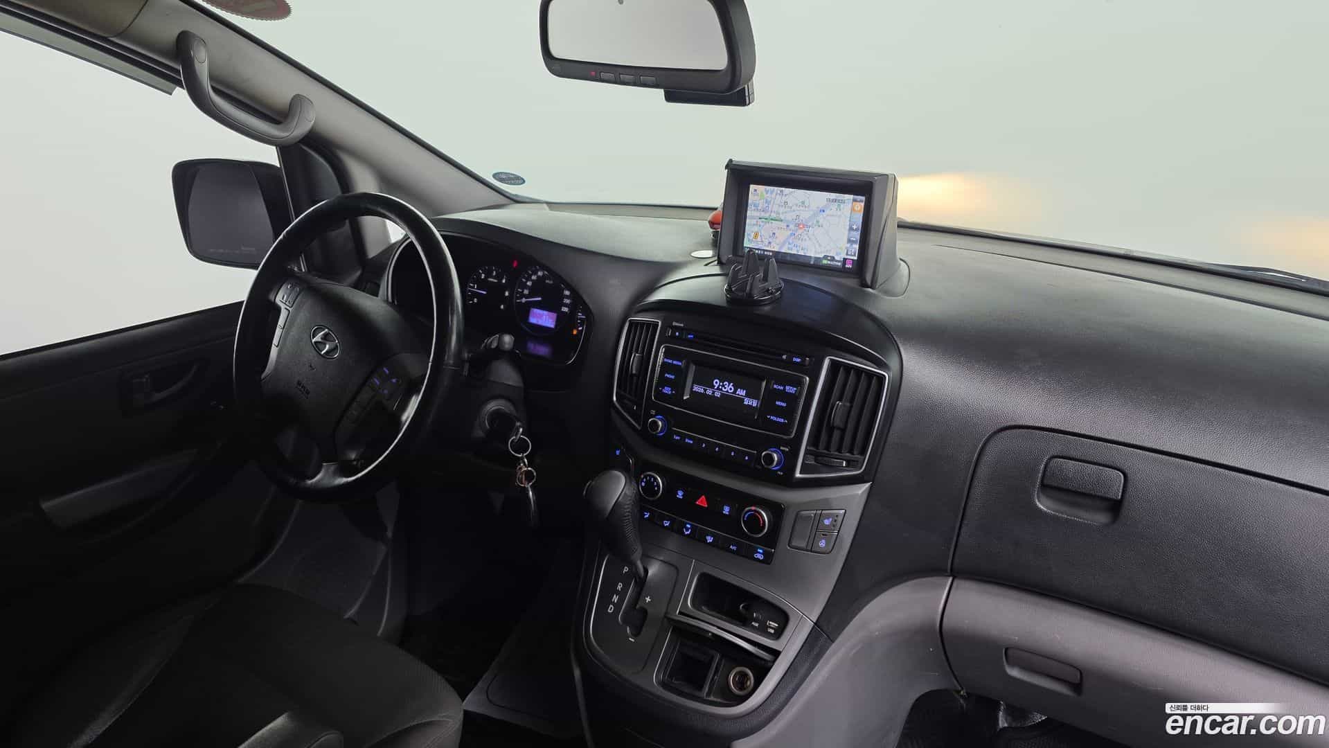 Starex Hyundai 2017.2-INNER-007