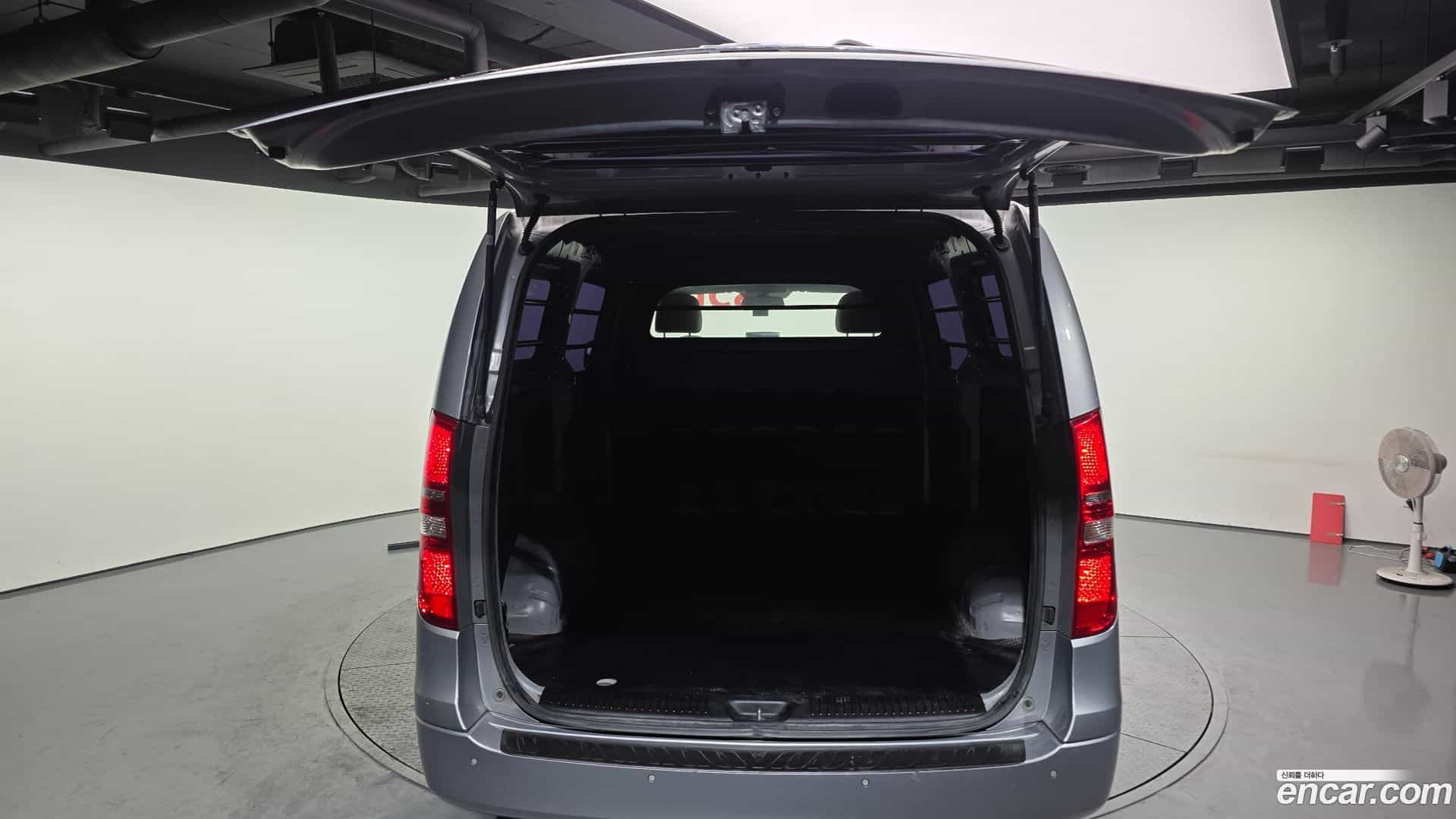 Starex Hyundai 2017.2-OPTION-024