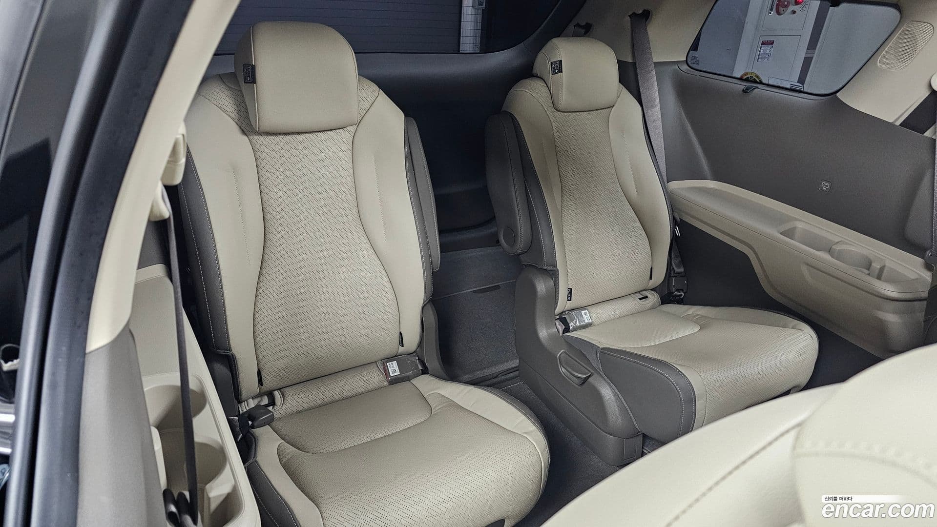 Main__Slider__Photo:Canival Kia 2022.4-12