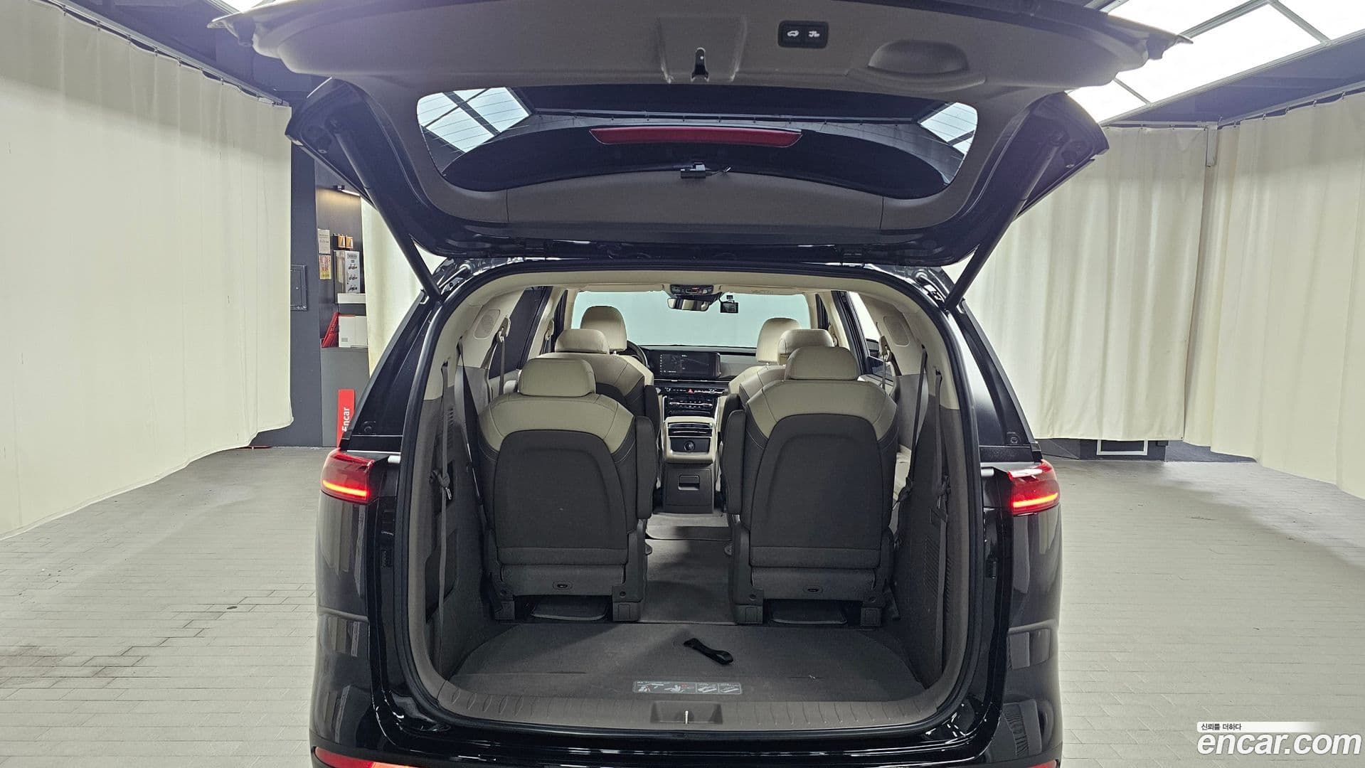 Main__Slider__Photo:Canival Kia 2022.4-19