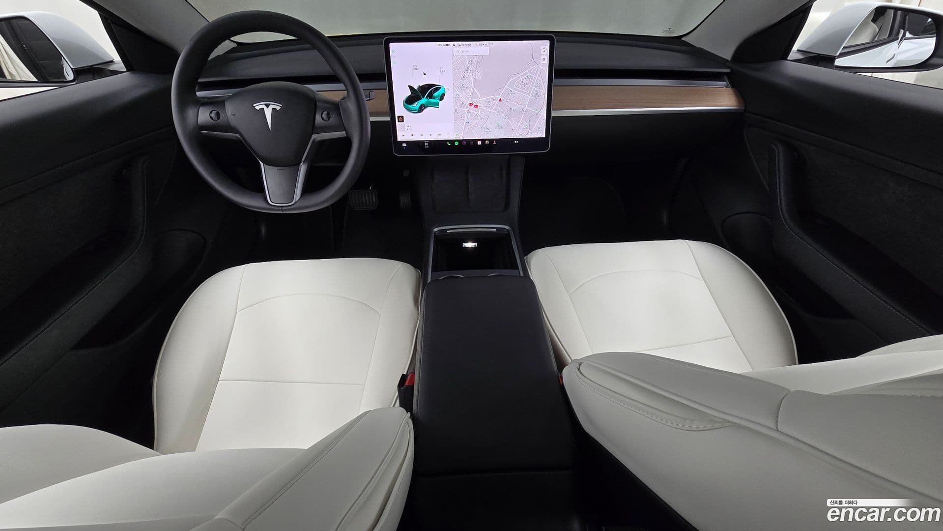 Main__Slider__Photo:Model 3 Tesla 2021.2-6