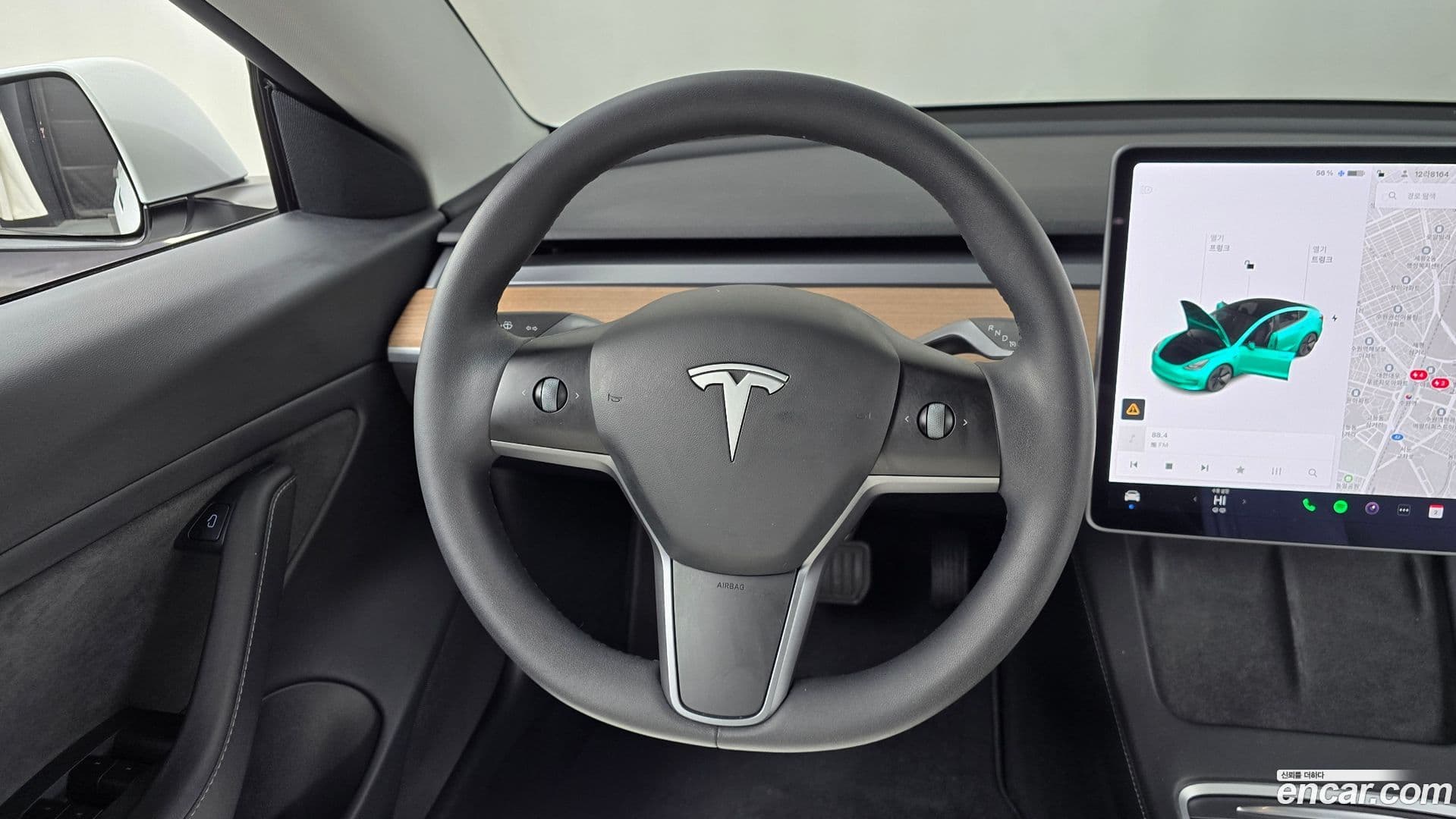 Main__Slider__Photo:Model 3 Tesla 2021.2-12