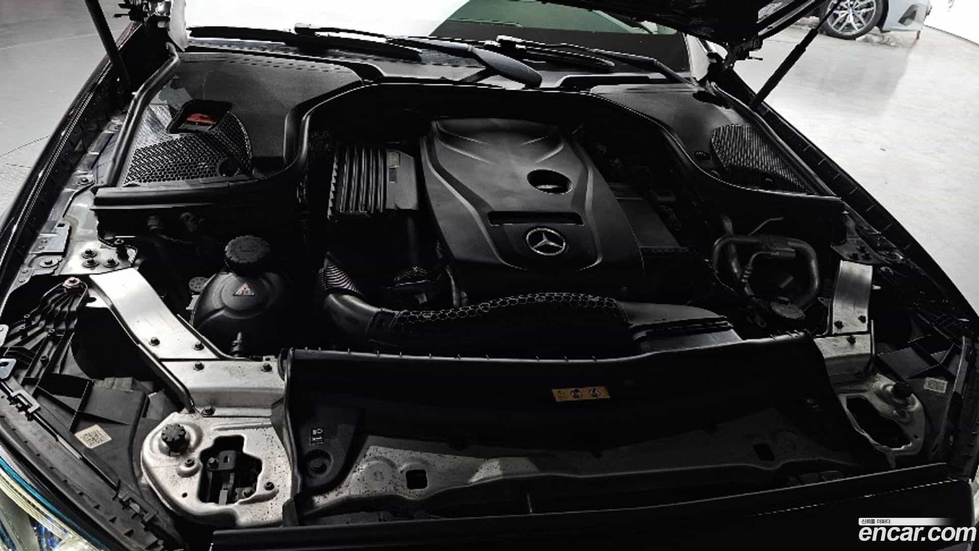 E-Class Mercedes-Benz 2016.7-INNER-006