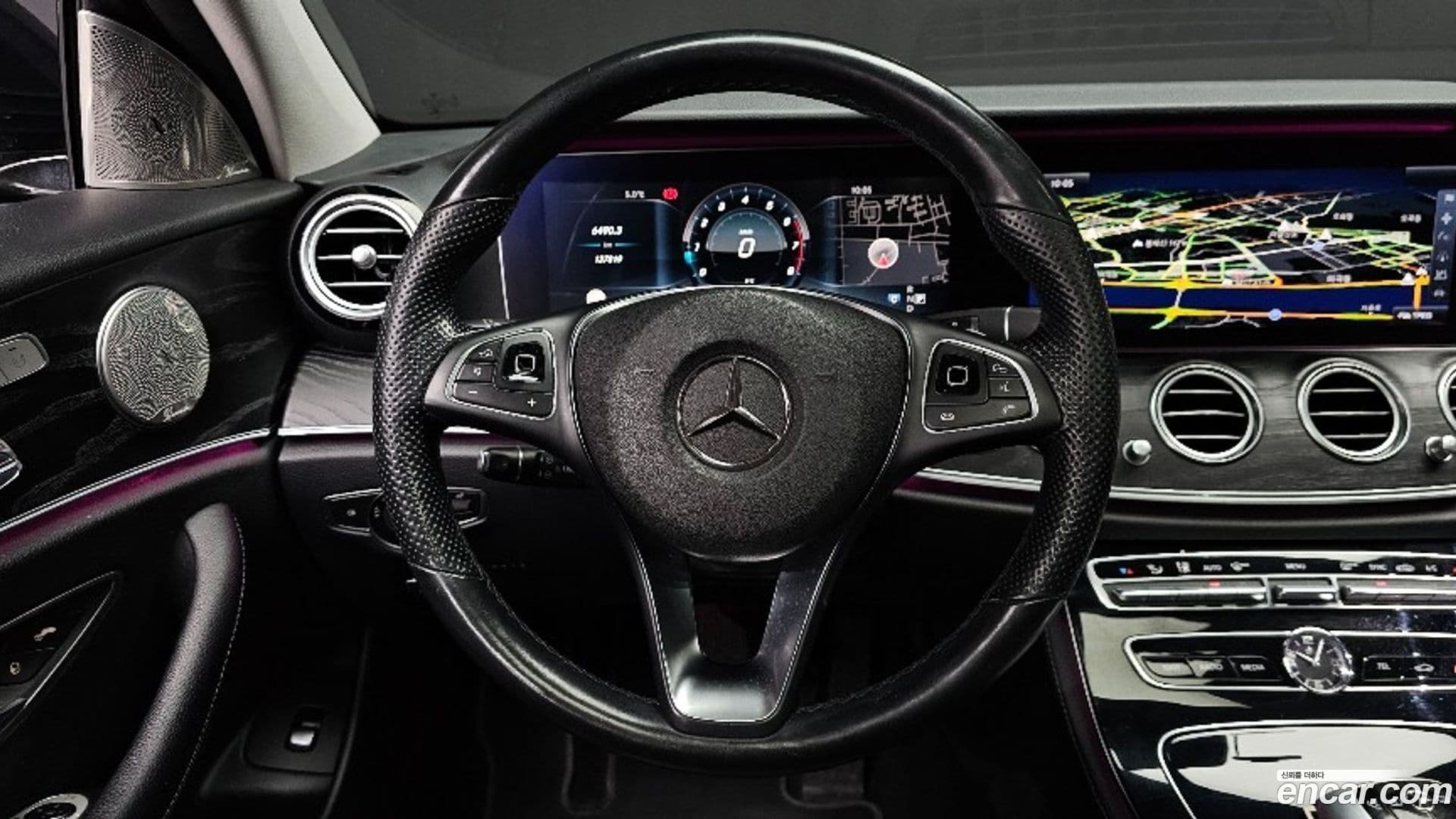 Main__Slider__Photo:E-Class Mercedes-Benz 2016.7-12