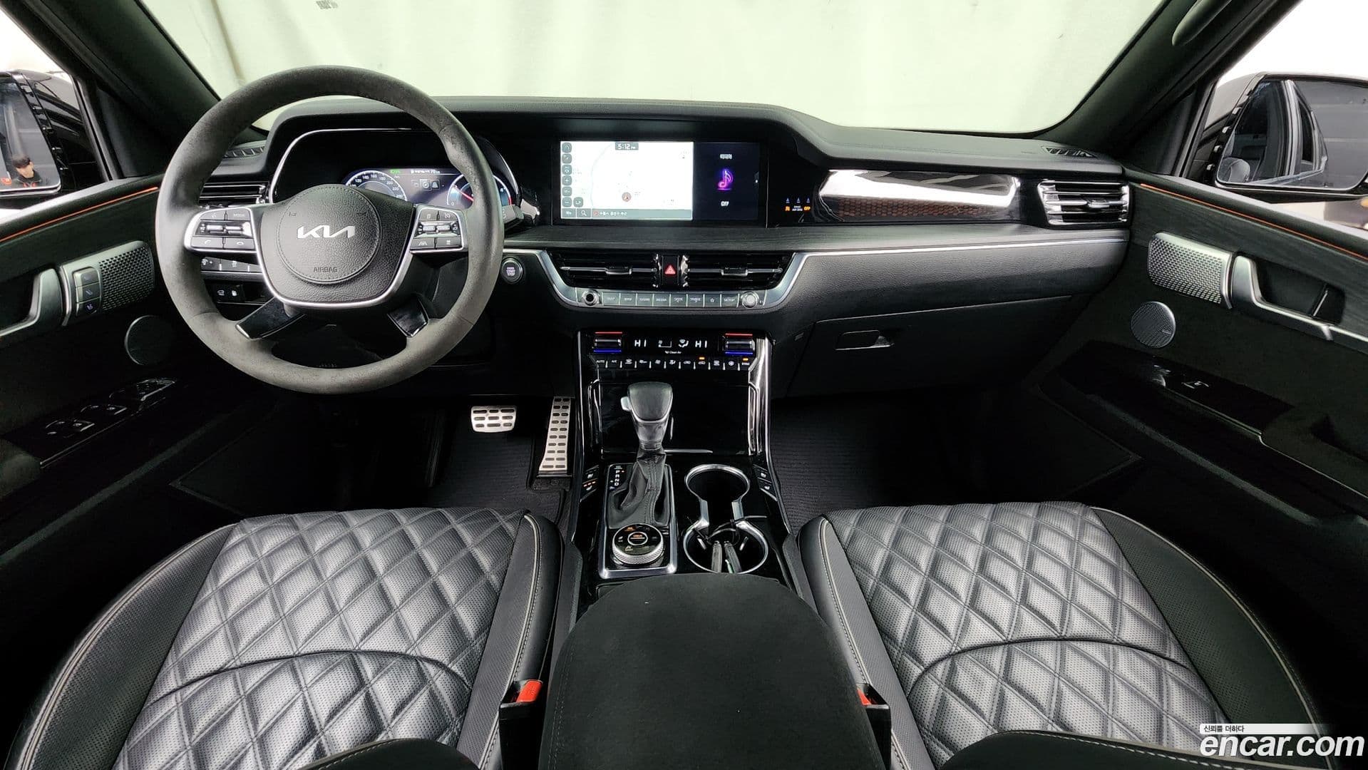 Main__Slider__Photo:Mohave Kia 2022.6-6