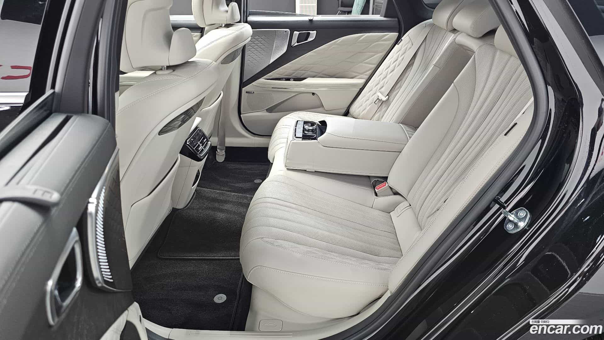 K8 Kia 2023.5-OPTION-016