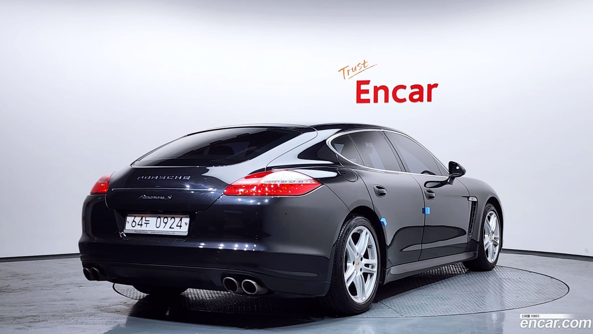 Main__Slider__Photo:Panamera Porsche 2011.8-1