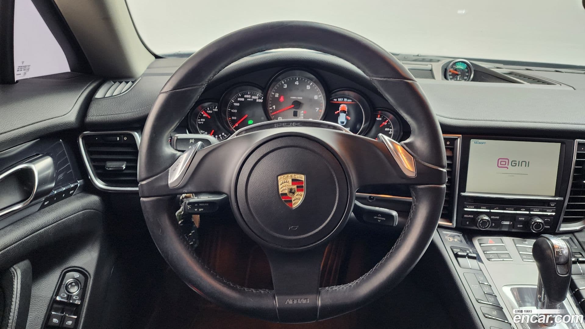 Main__Slider__Photo:Panamera Porsche 2011.8-12