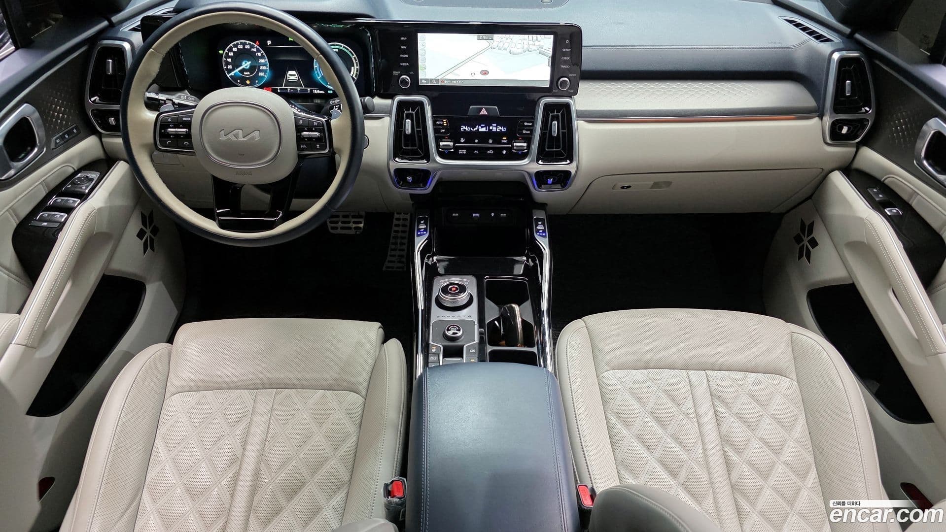 Main__Slider__Photo:Sorento Kia 2023.0-6