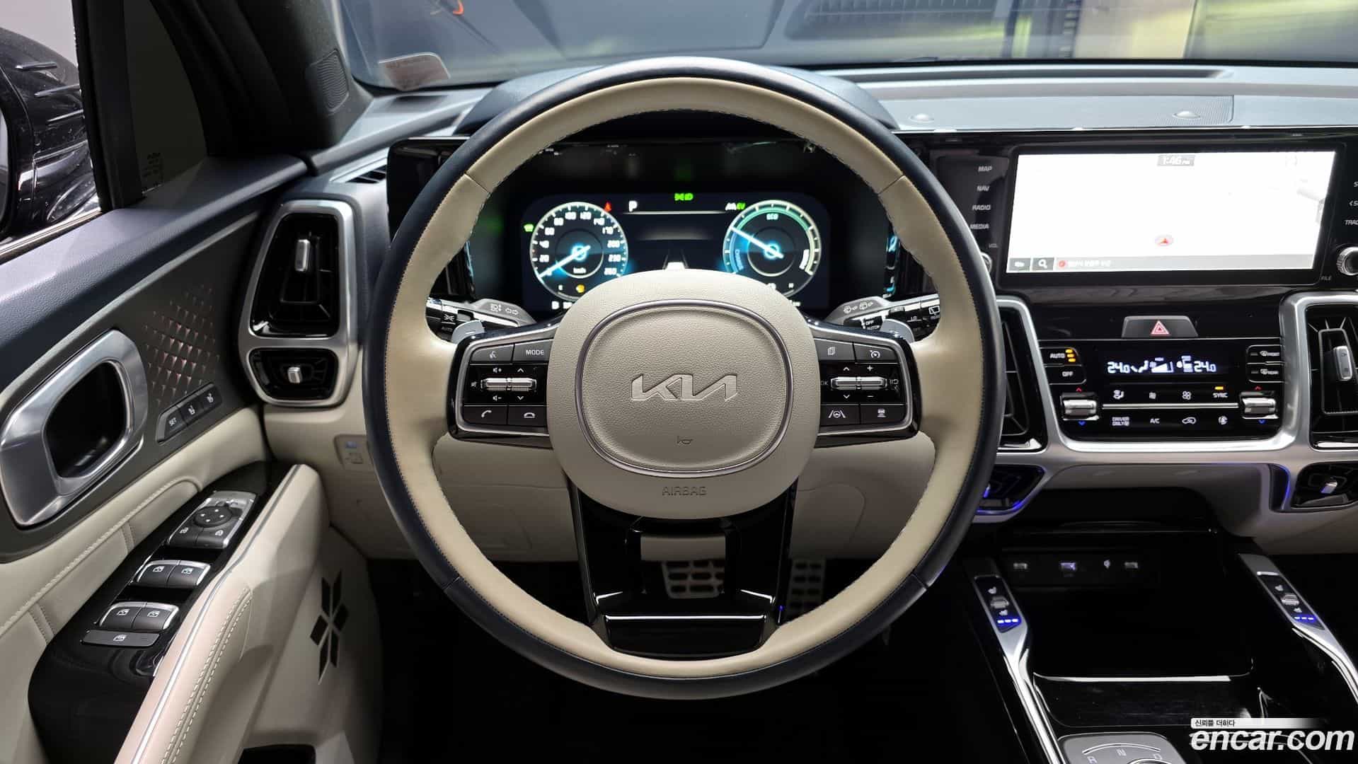 Sorento Kia 2023.0-OPTION-017