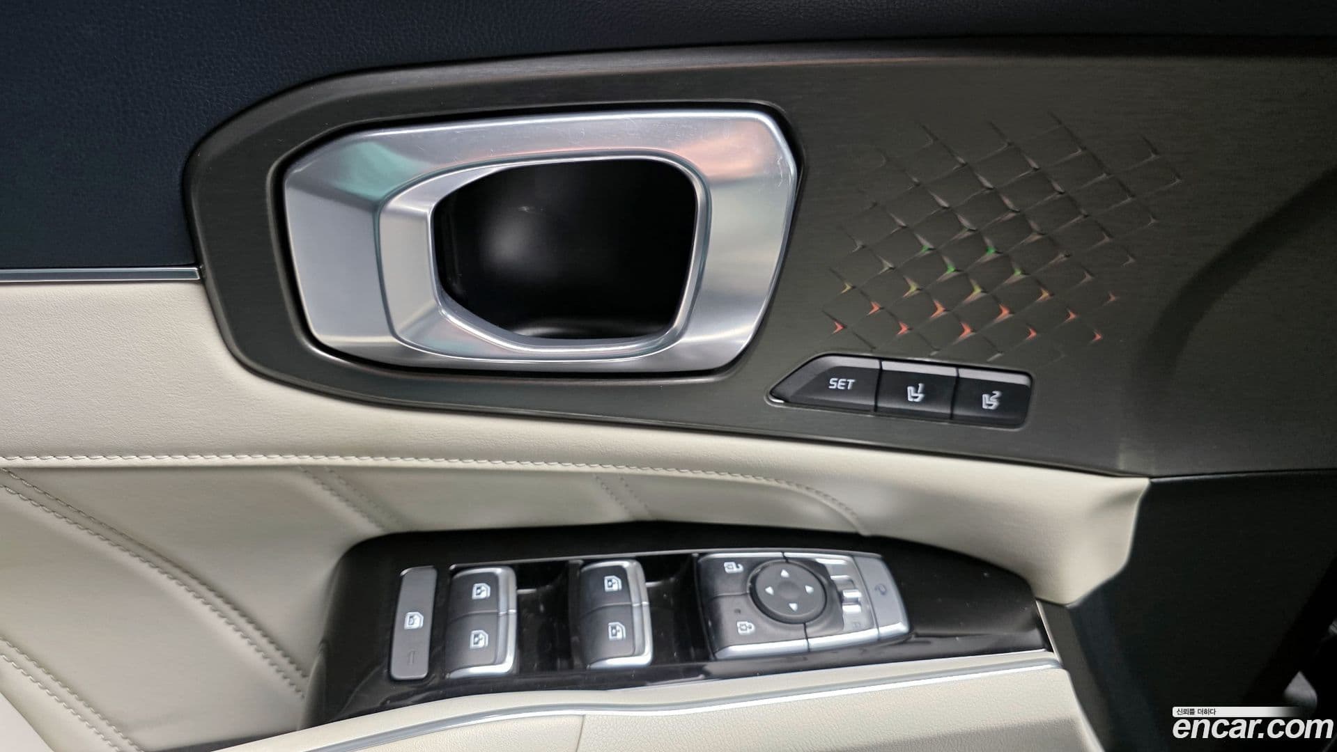 Main__Slider__Photo:Sorento Kia 2023.0-13