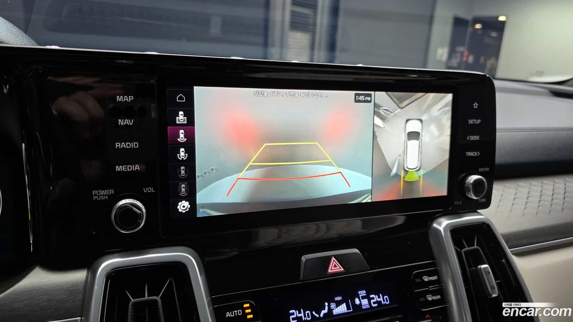 Sorento Kia 2023.0-OPTION-021