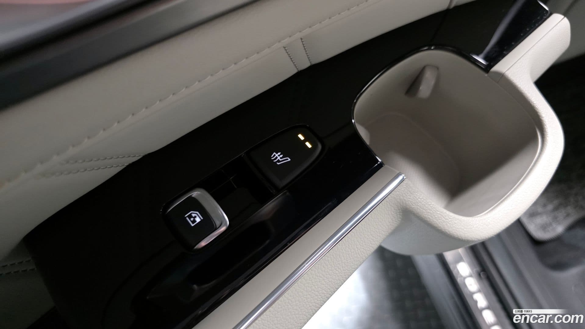 Main__Slider__Photo:Sorento Kia 2023.0-17