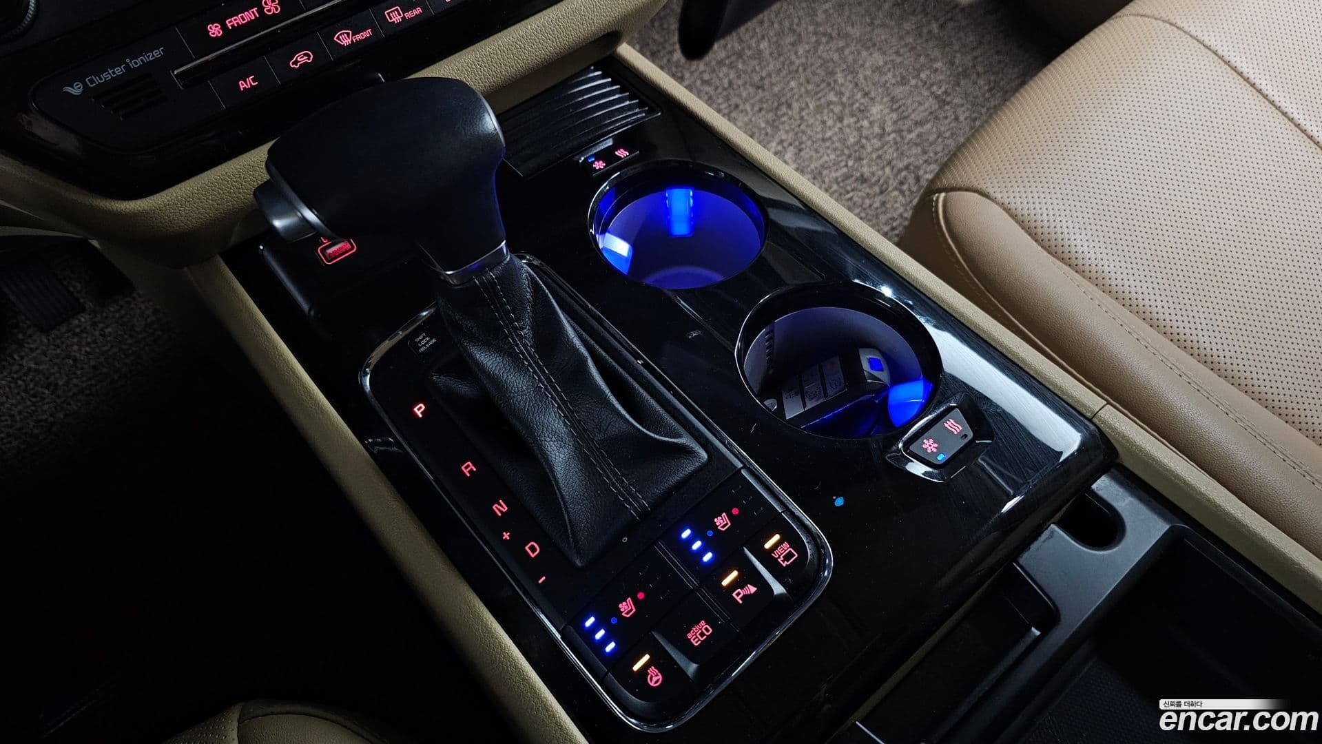 Main__Slider__Photo:Canival Kia 2017.11-8