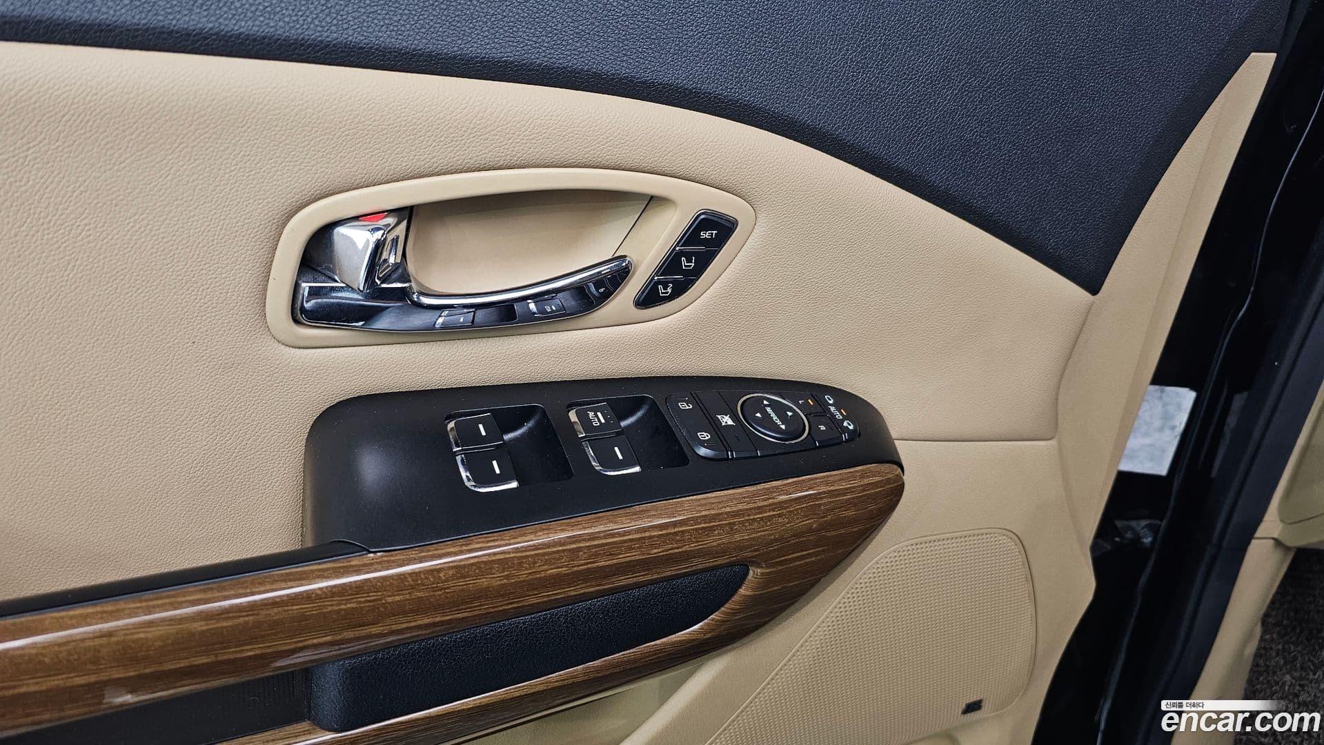 Main__Slider__Photo:Canival Kia 2017.11-17