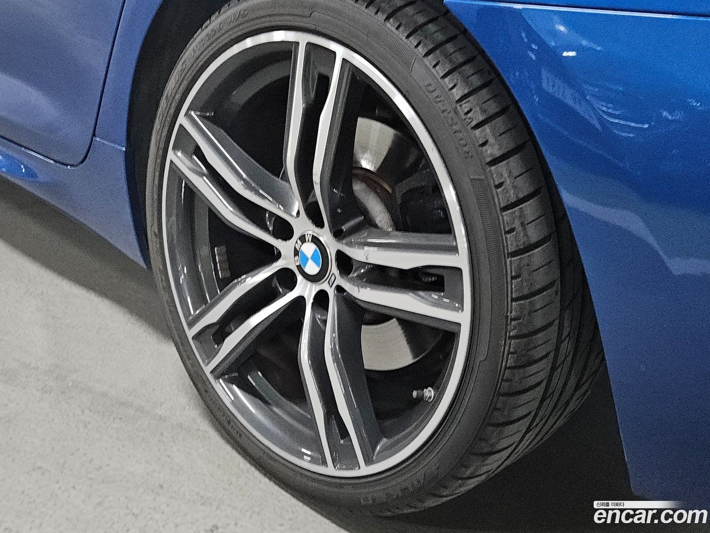 Main__Slider__Photo:6-Series BMW 2018.9-4