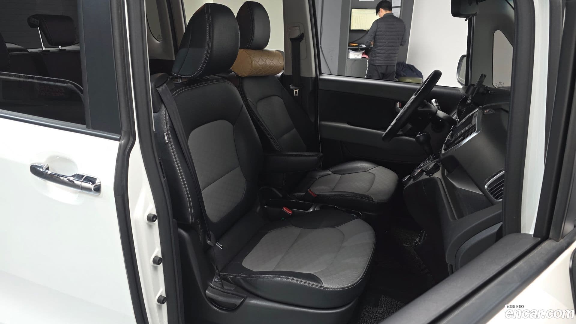 Main__Slider__Photo:RAY Kia 2019.5-9