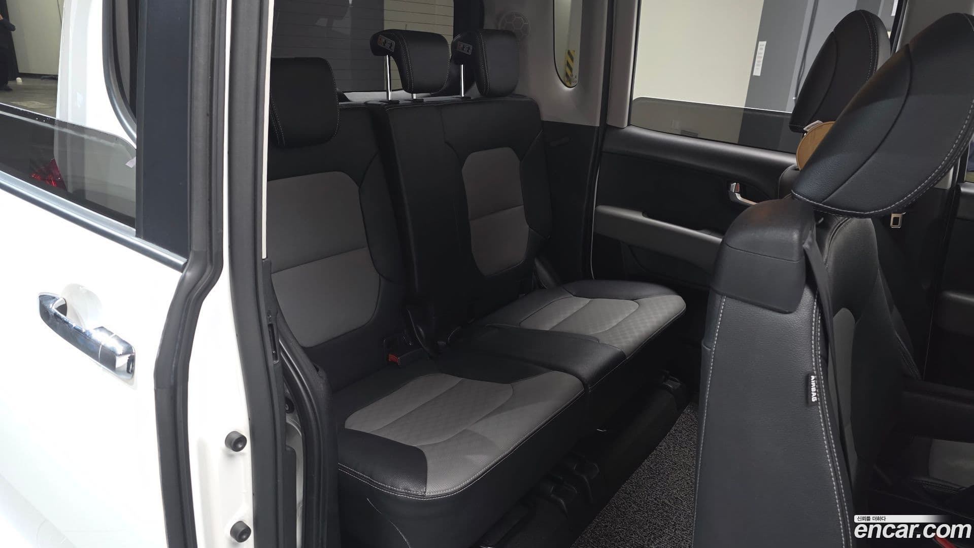 Main__Slider__Photo:RAY Kia 2019.5-11