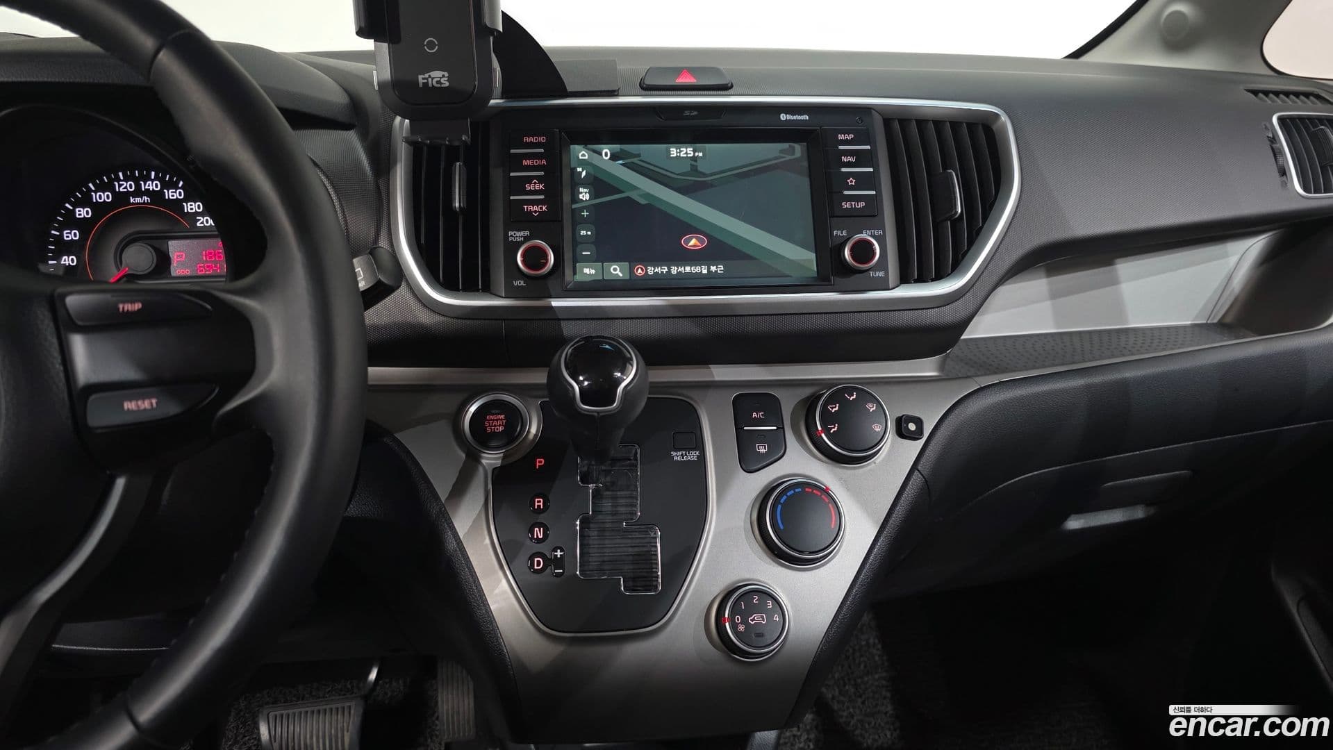 Main__Slider__Photo:RAY Kia 2019.5-13