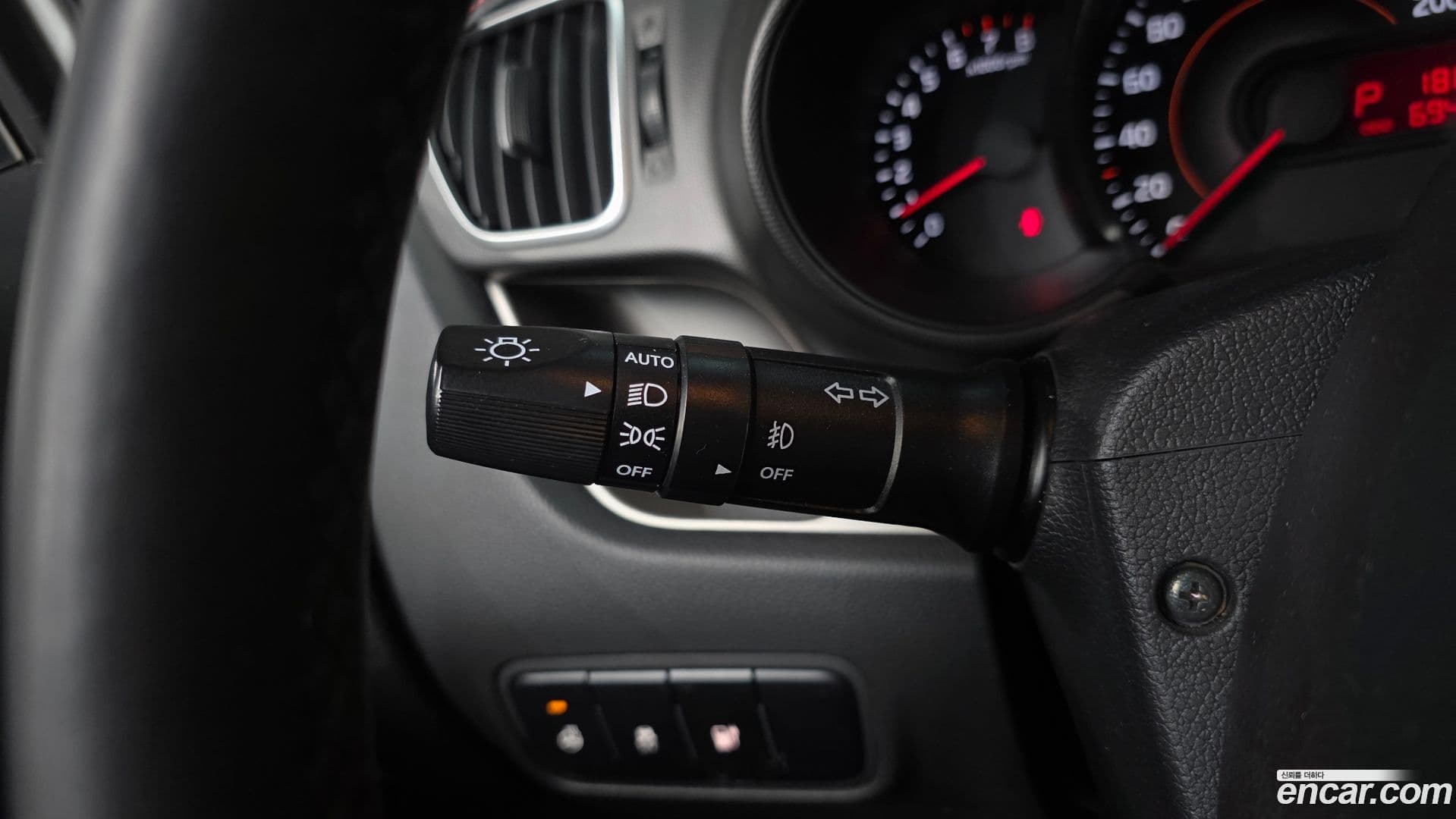 Main__Slider__Photo:RAY Kia 2019.5-17