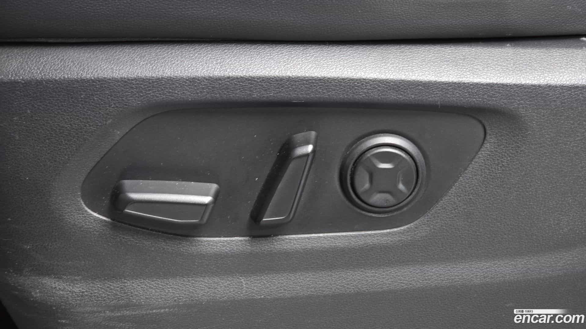 Staria Hyundai 2022.5-OPTION-022