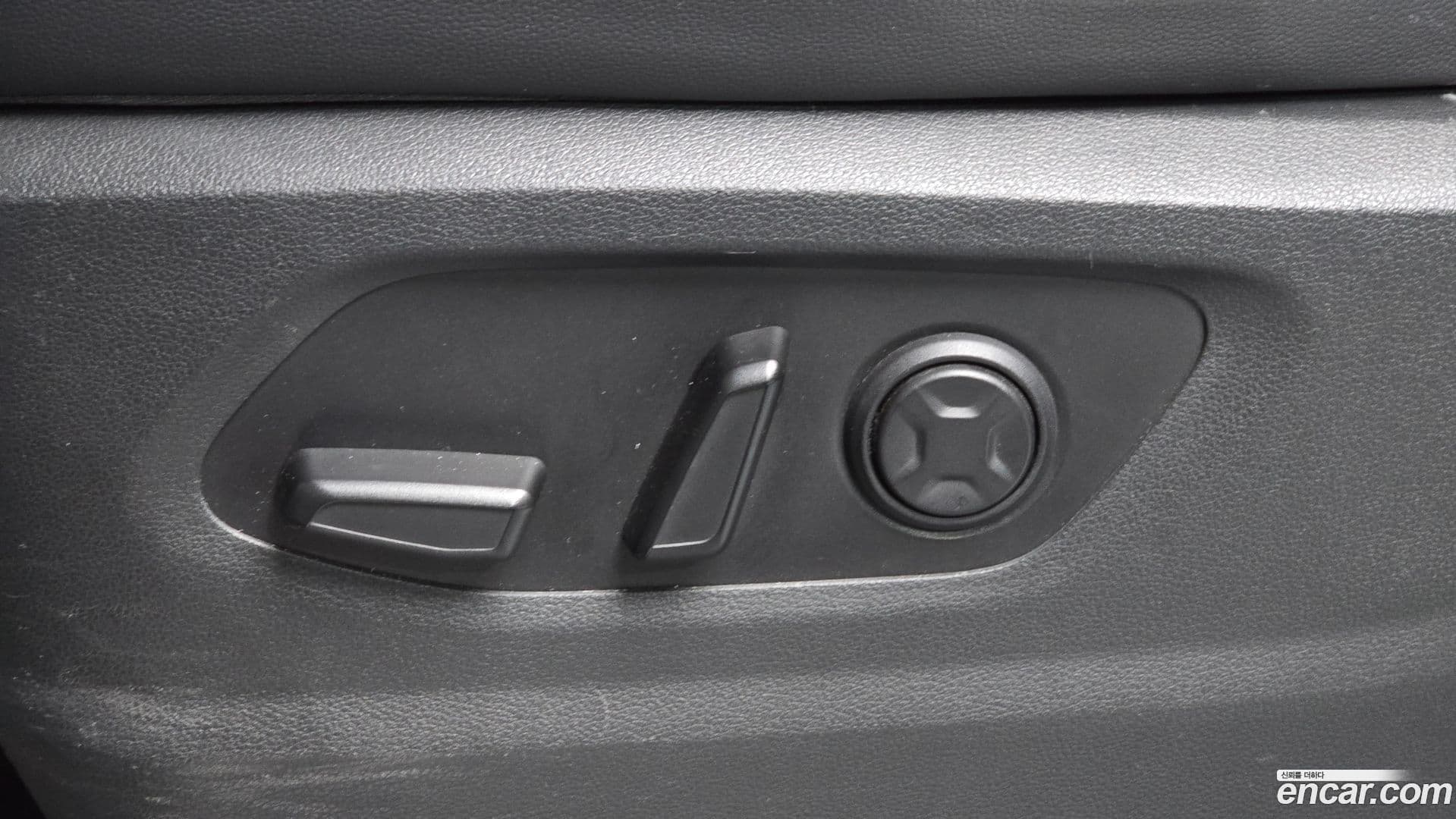 Main__Slider__Photo:Staria Hyundai 2022.5-17